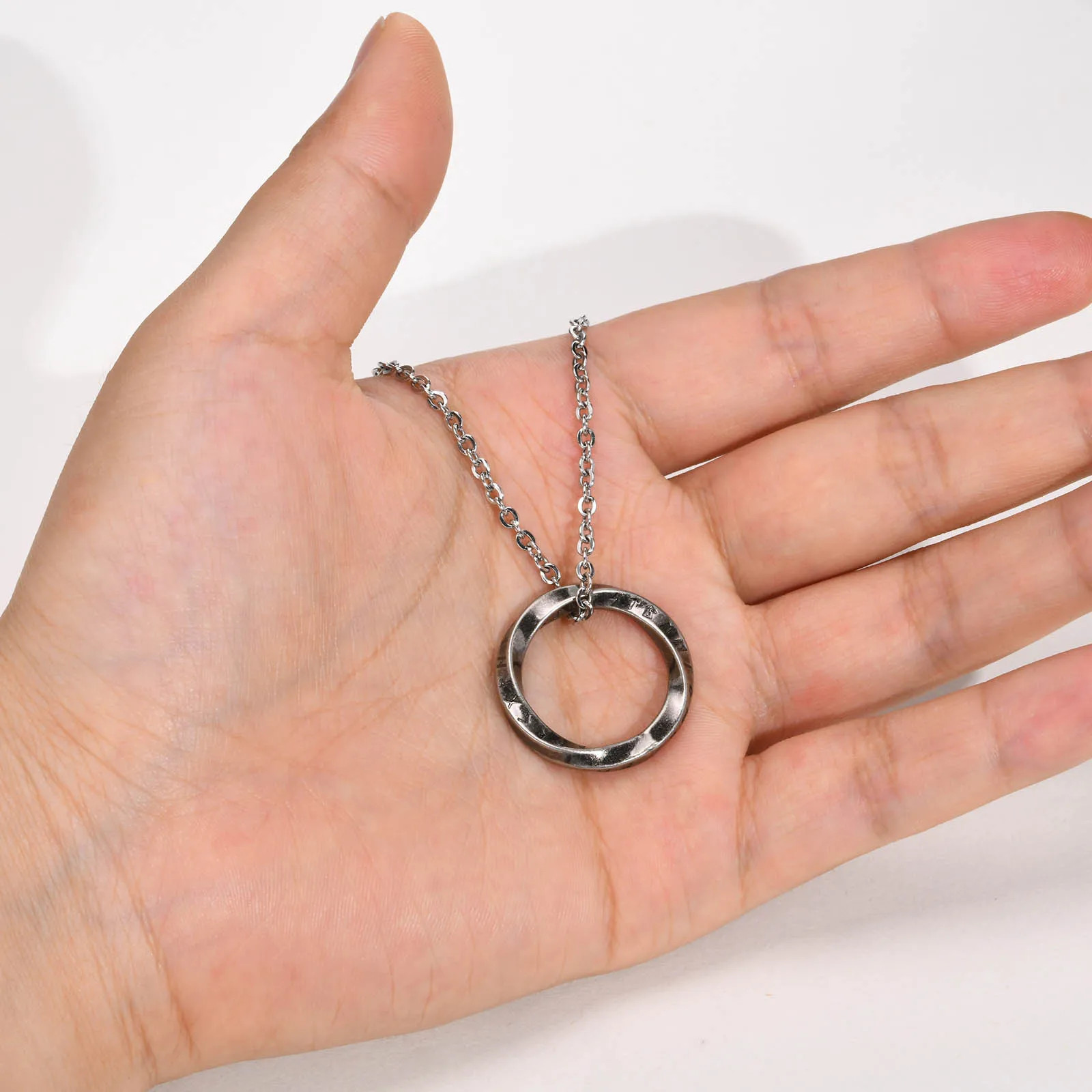 Mobius Pendant Necklace Stainless Steel Round Waterproof Symbol Chain Jewelry