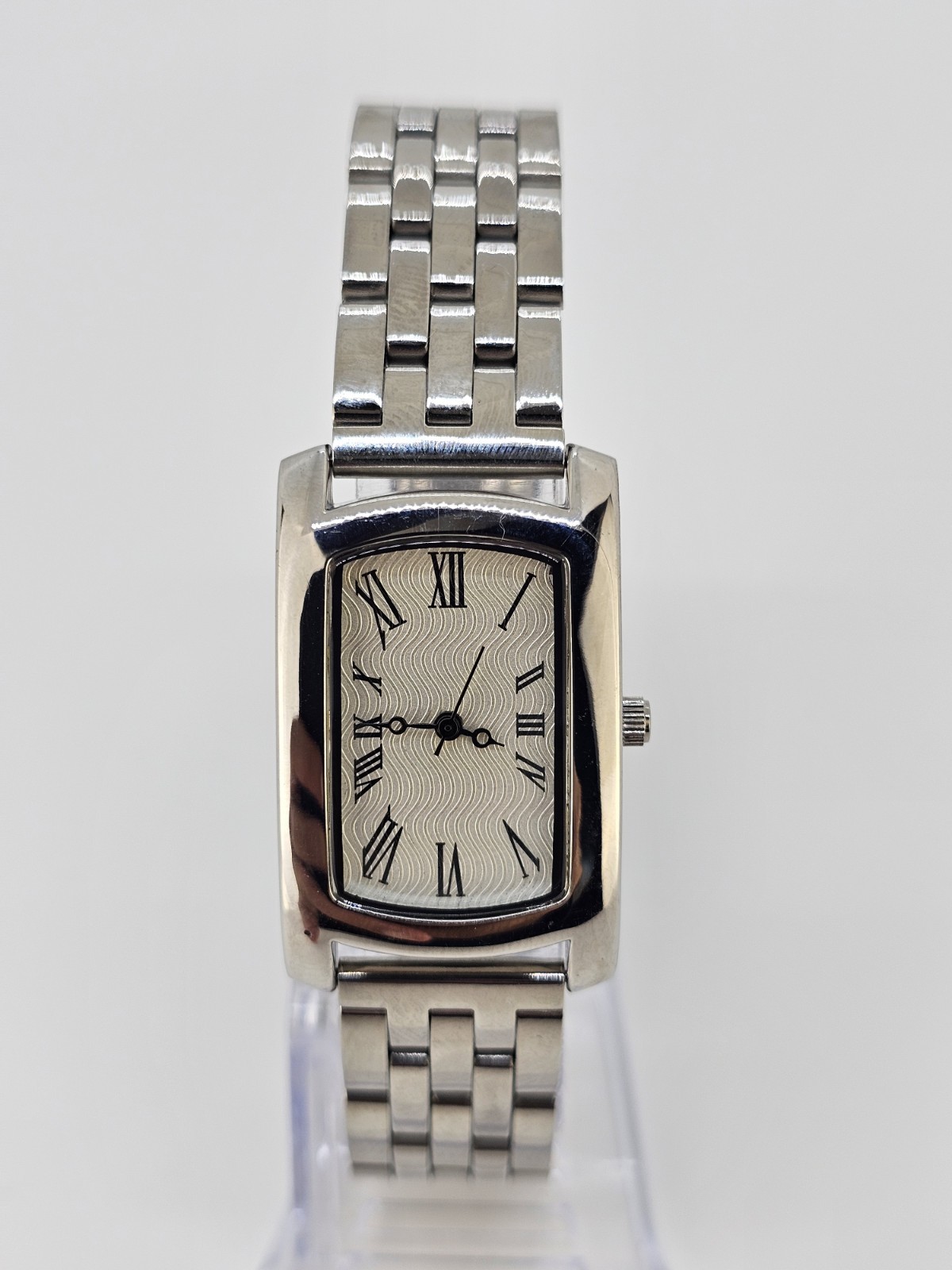 24MM Women’s Watch Gray Dial Roman Rumerals Gray Bracelet Band 7.75″ NEW Battery
