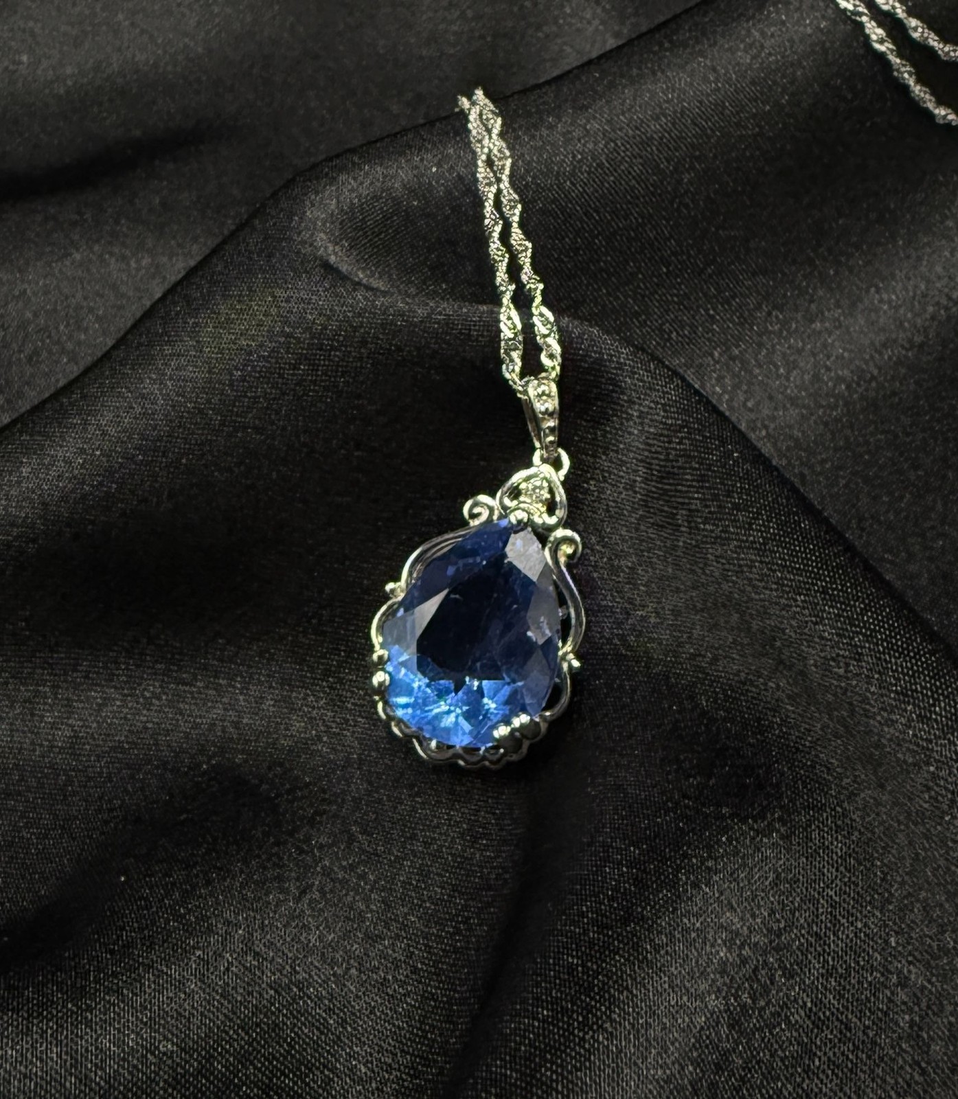Blue Fluorite 925 Sterling Silver DK Signed Pendant Necklace Teardrop Design