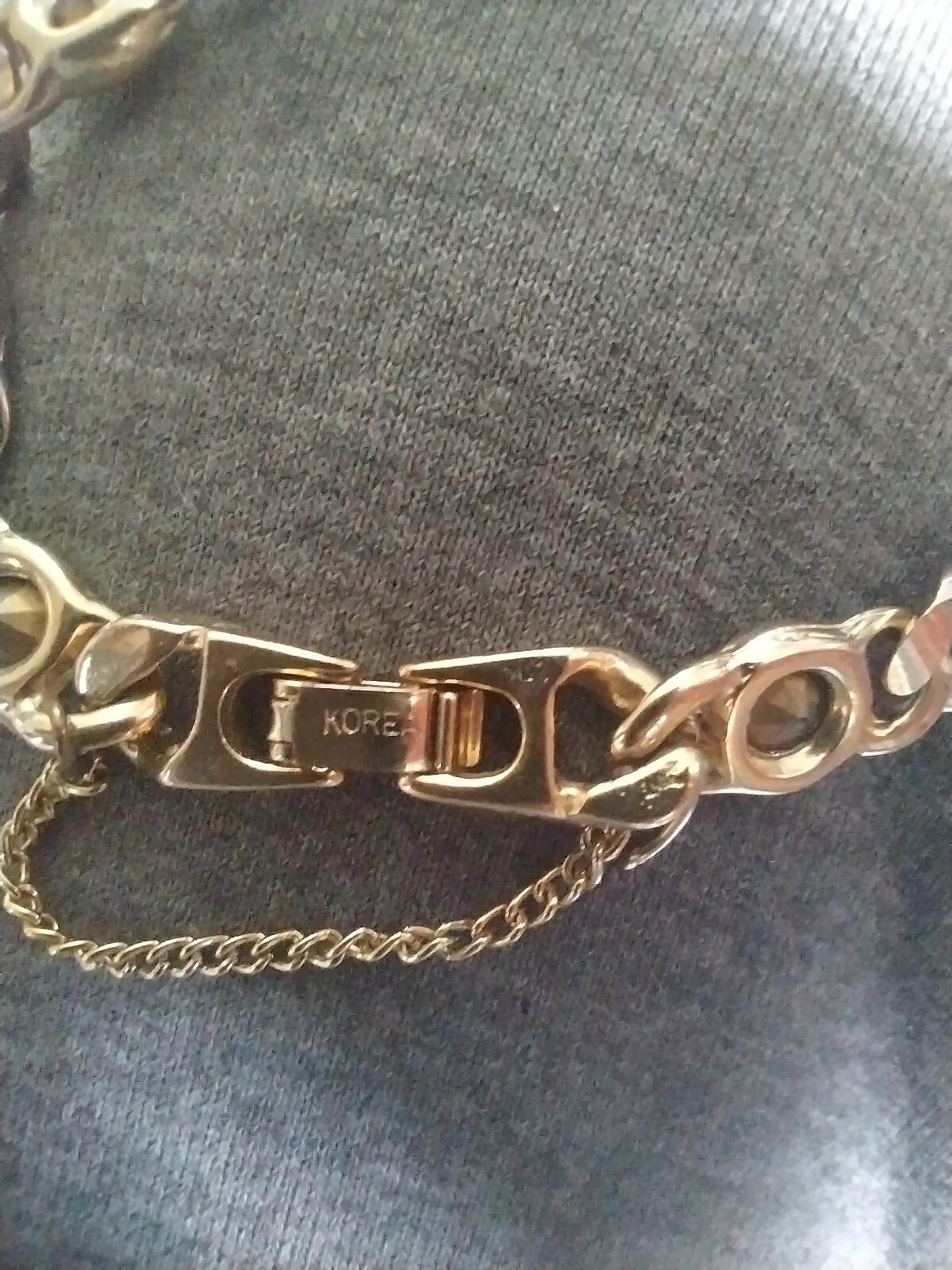Vtg Tennis Bracelet Synthetic Round Cut Gemstones Goldtone With Safety Chain