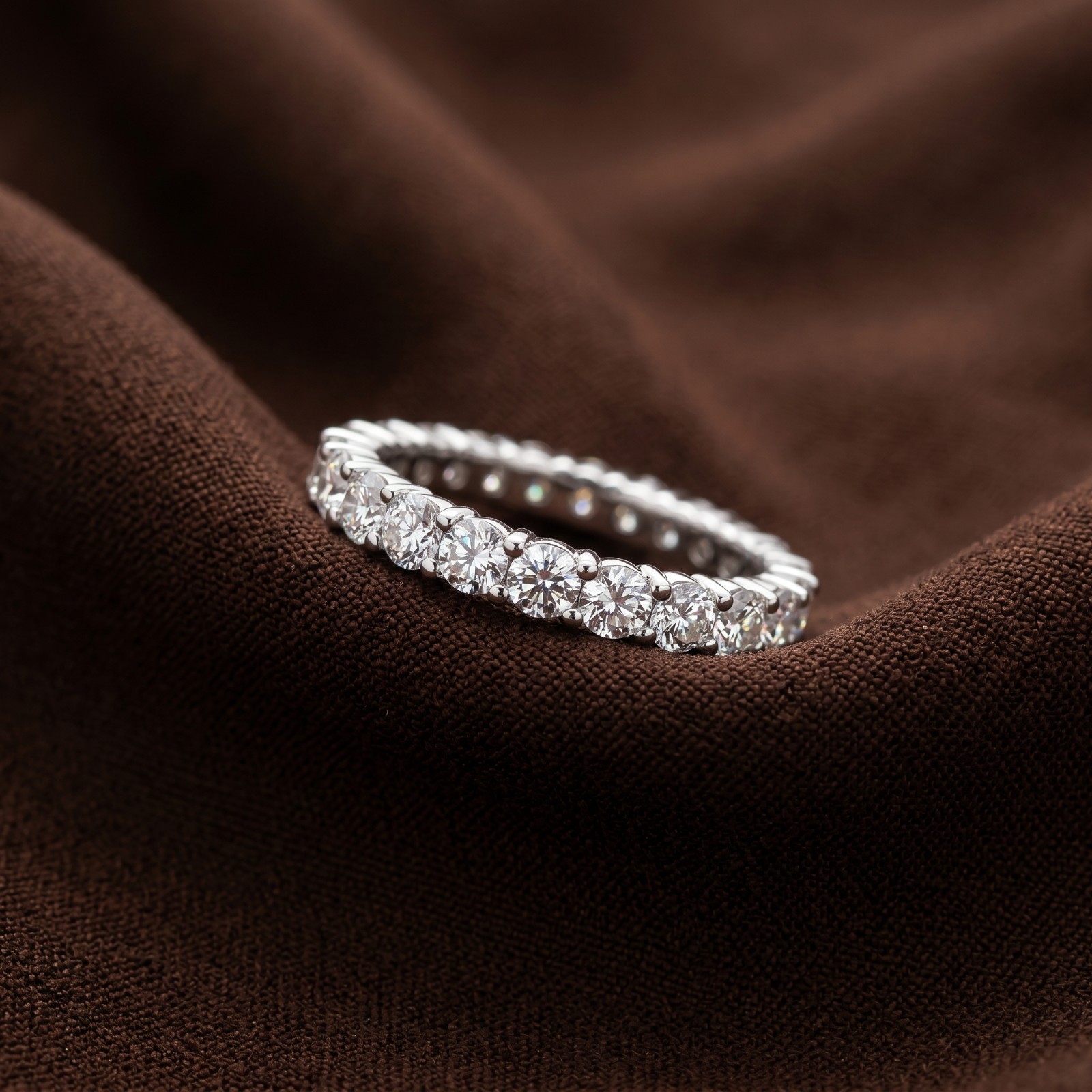 Round Moissanite Wedding Band | 925 Sterling Silver Stackable Design Men & Women