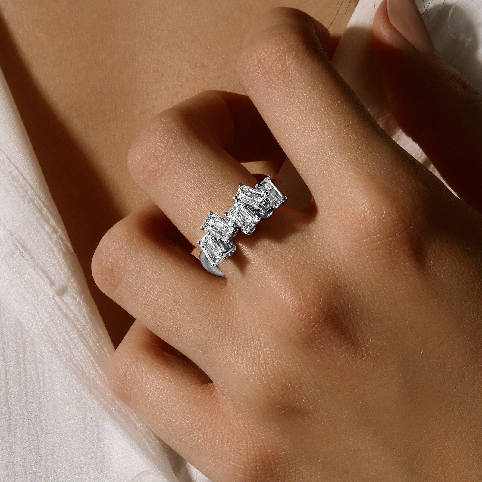 Modern Natural 2.76 Ct E VS1 Emerald Cut Diamond Band Ring in 18K White Gold
