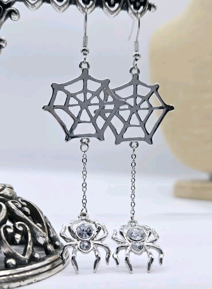 Spider Earrings Animal Insect Web Drop Dangle Hook Halloween Silver tone 3.75 in