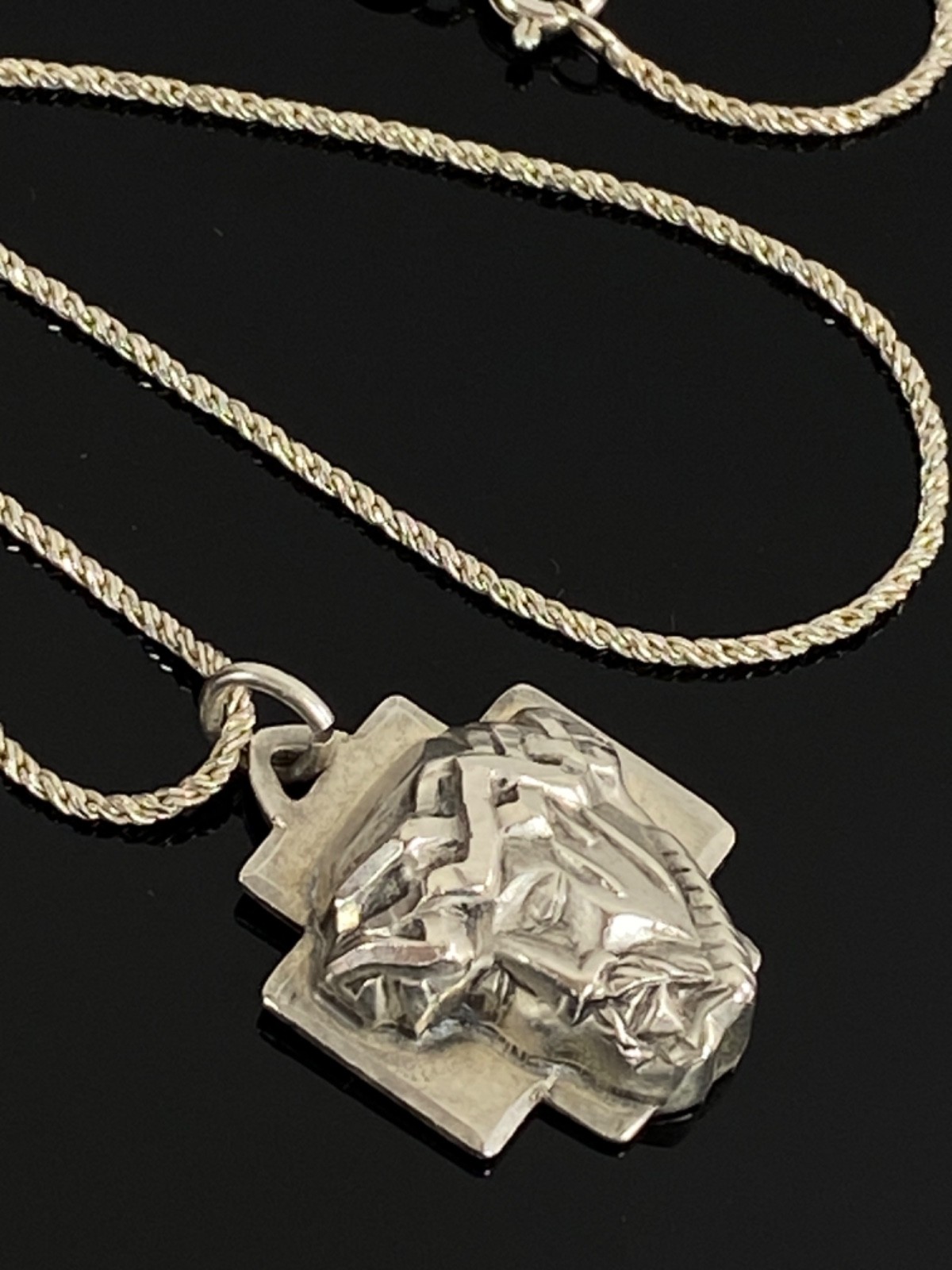 Sterling Silver THEDA Jesus Christ Crown Of Thorns Pendant Necklace 10.4g / 18g