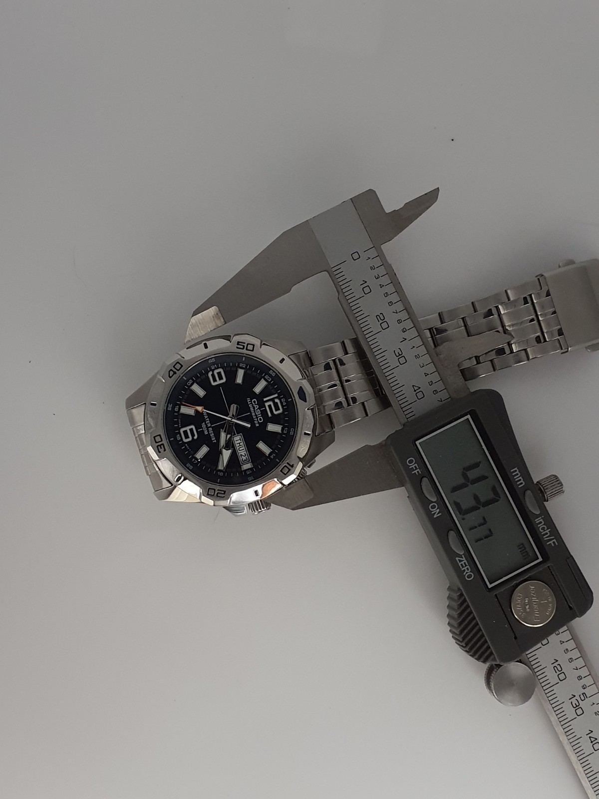 CASIO ILLUMINATOR MTD-1082 REFRESHED 24-HOUR DAY/DATE MEN’S WATCH NEW BATTERIES