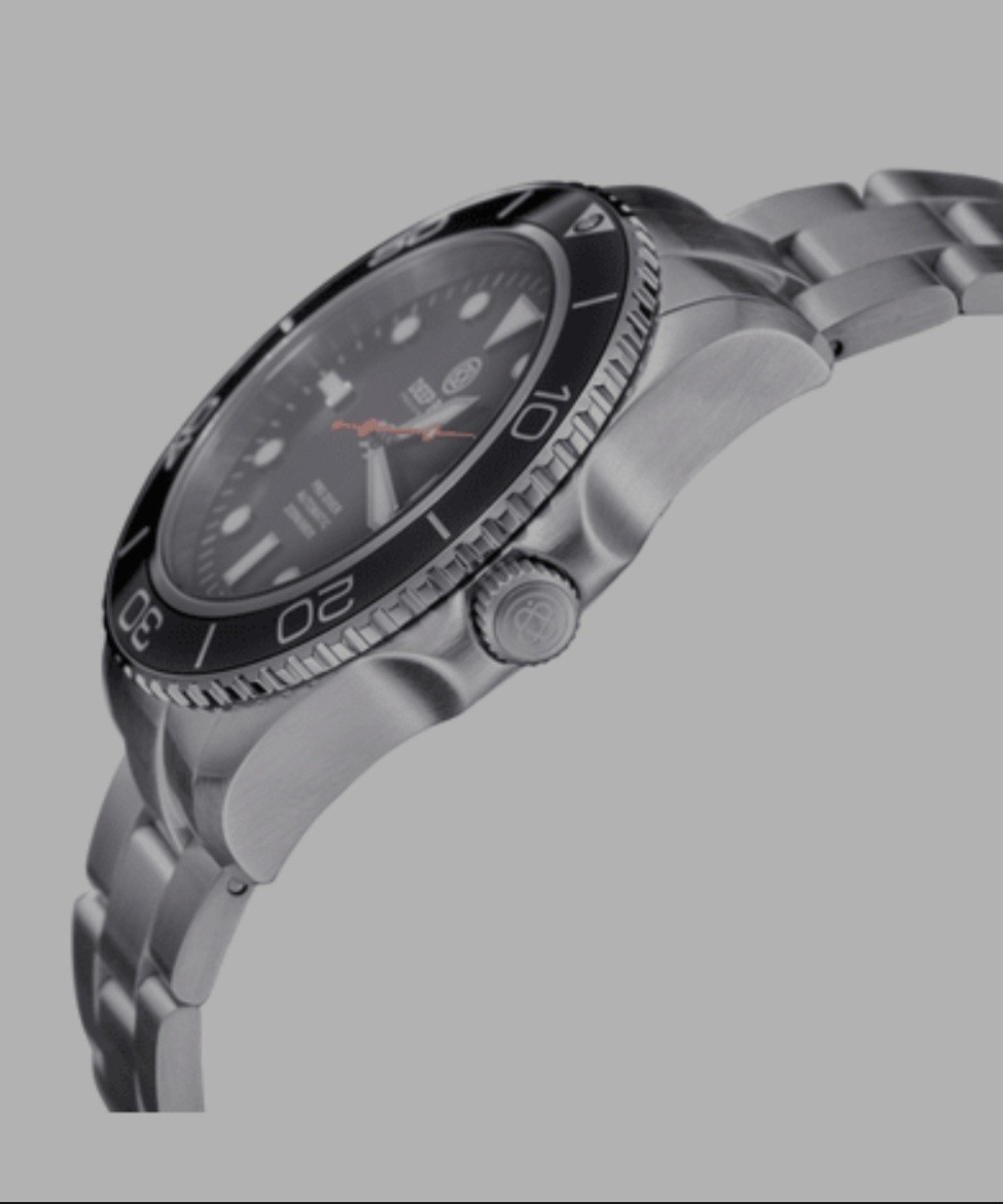 DEEP BLUE WATCH-PRO DIVER 200 BLUE/BLACK GRADIANT DIAL 42.5MM AUTO/OYSTER BAND