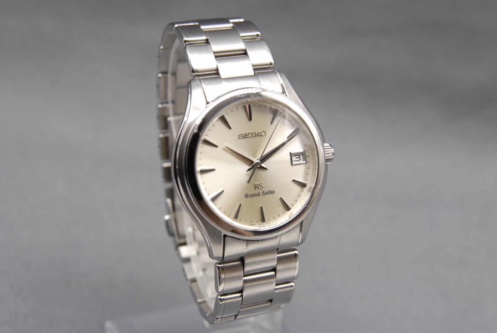 1999 [Near MINT] GRAND SEIKO 9F62-0A10 GS 35mm Silver Dial Date QZ Men’s Watch