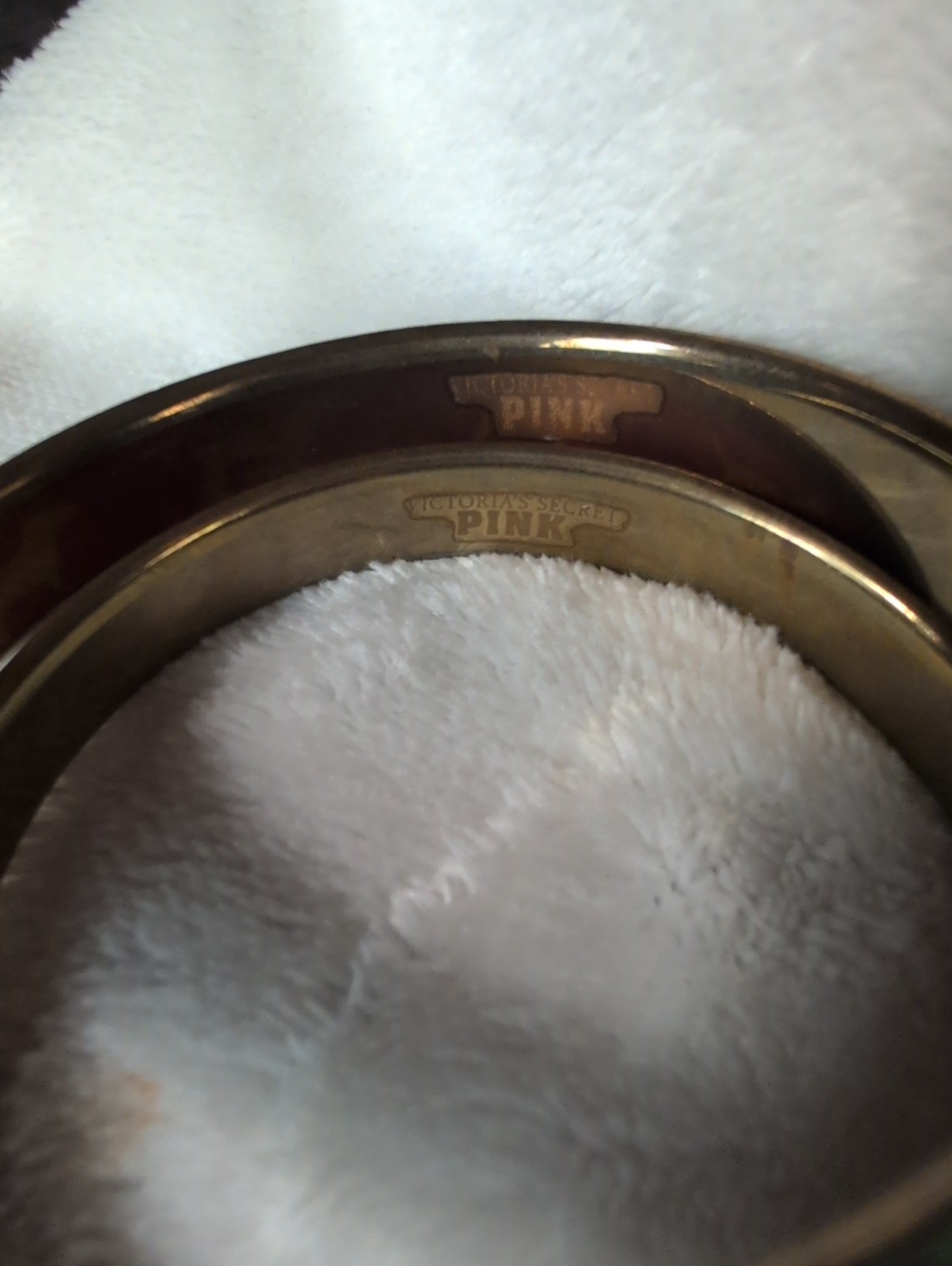 2 Vintage Victoria’s Secret Love Pink Dog Icon Bangle Bracelet Pair Y2K