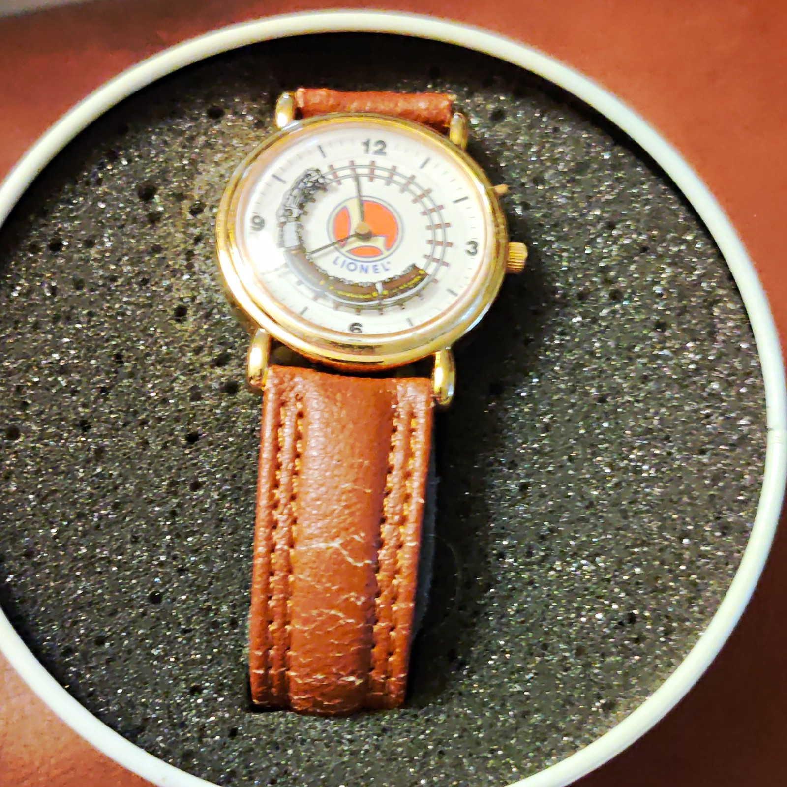 Lionel Train Theme Quartz Analog Watch Gold Tone Case Brown Leather Strap Tin