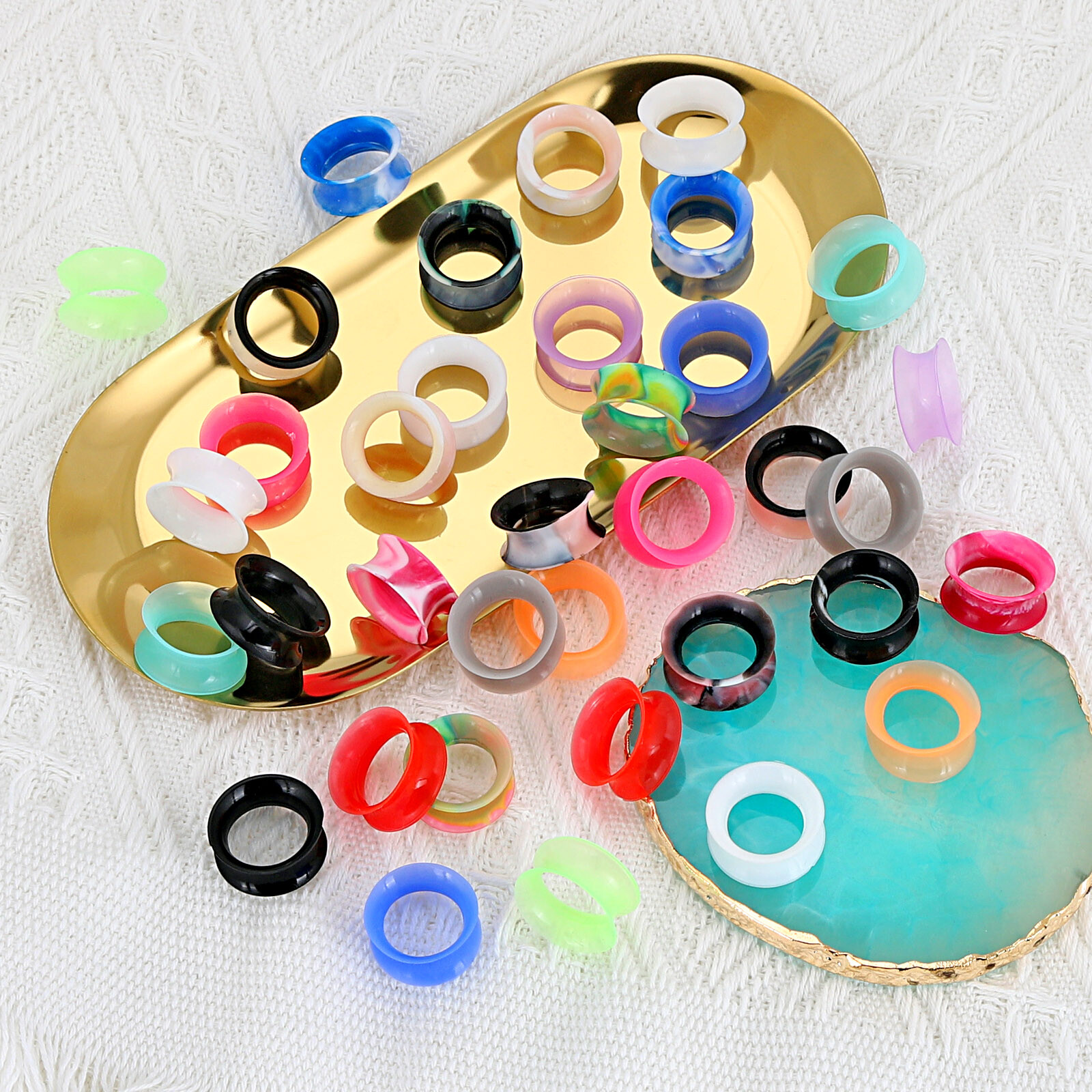 Pair of Silicone Soft Ear Tunnels Earskin Double Flared Ear Gauges Plugs Earlets