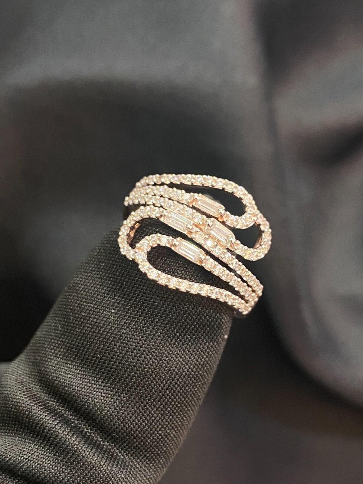 Pave 0.89 Ct Round Baguette Cut Diamonds Women Anniversary Band Ring In 14K Gold