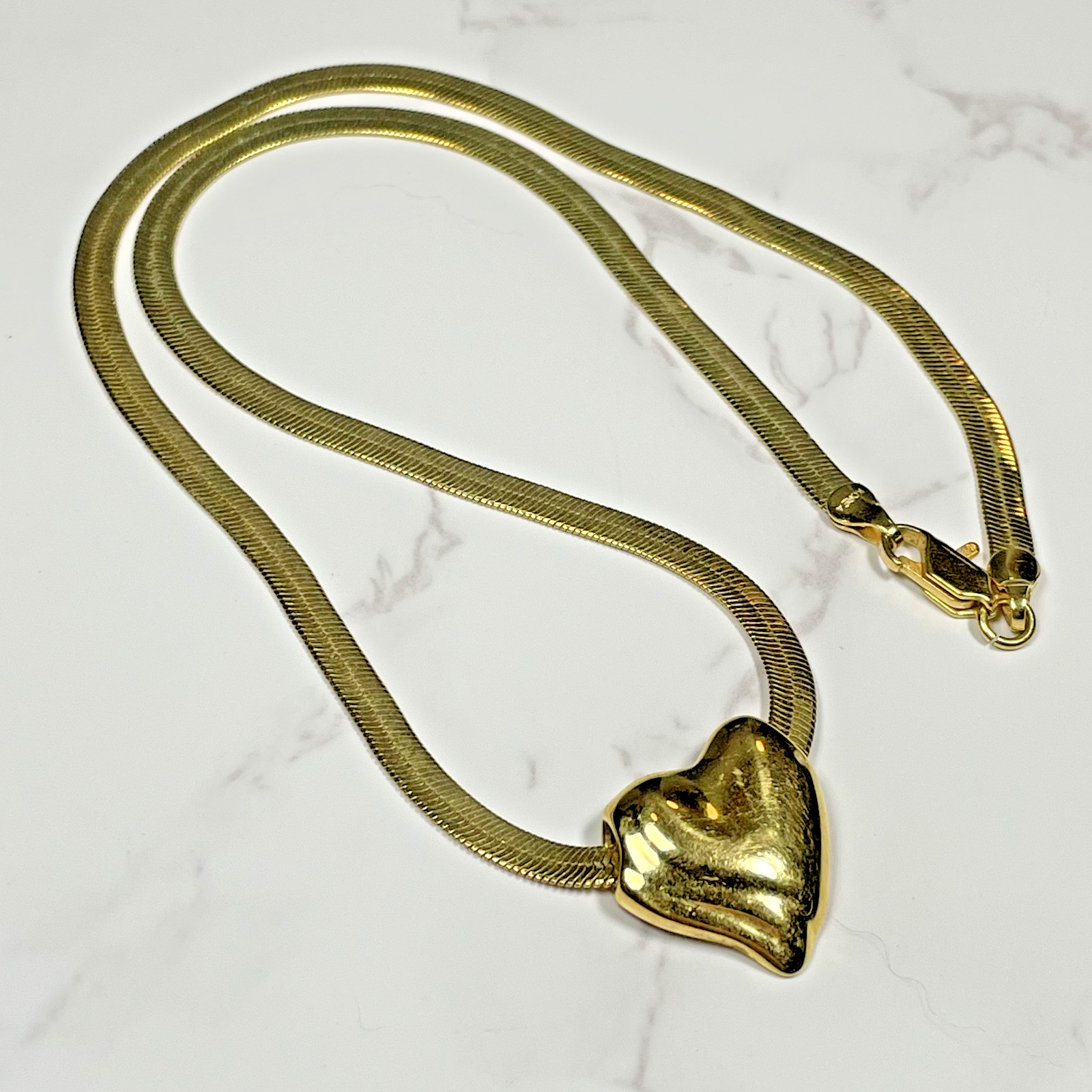 Vtg 1980s Signed Korea Liquid Gold Herringbone Flat Chain Puffed Heart Pendant