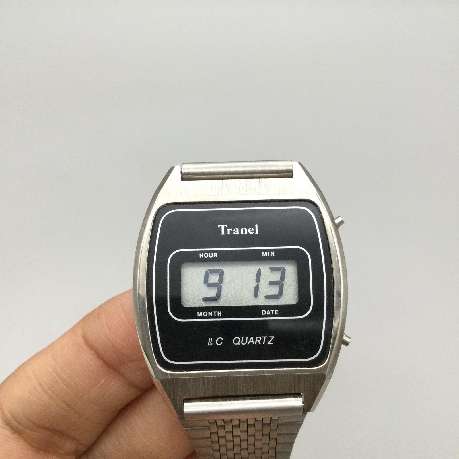 Vintage Tranel Mens Watch 33mm Digital LCD Black Dial Silver Tone New Battery