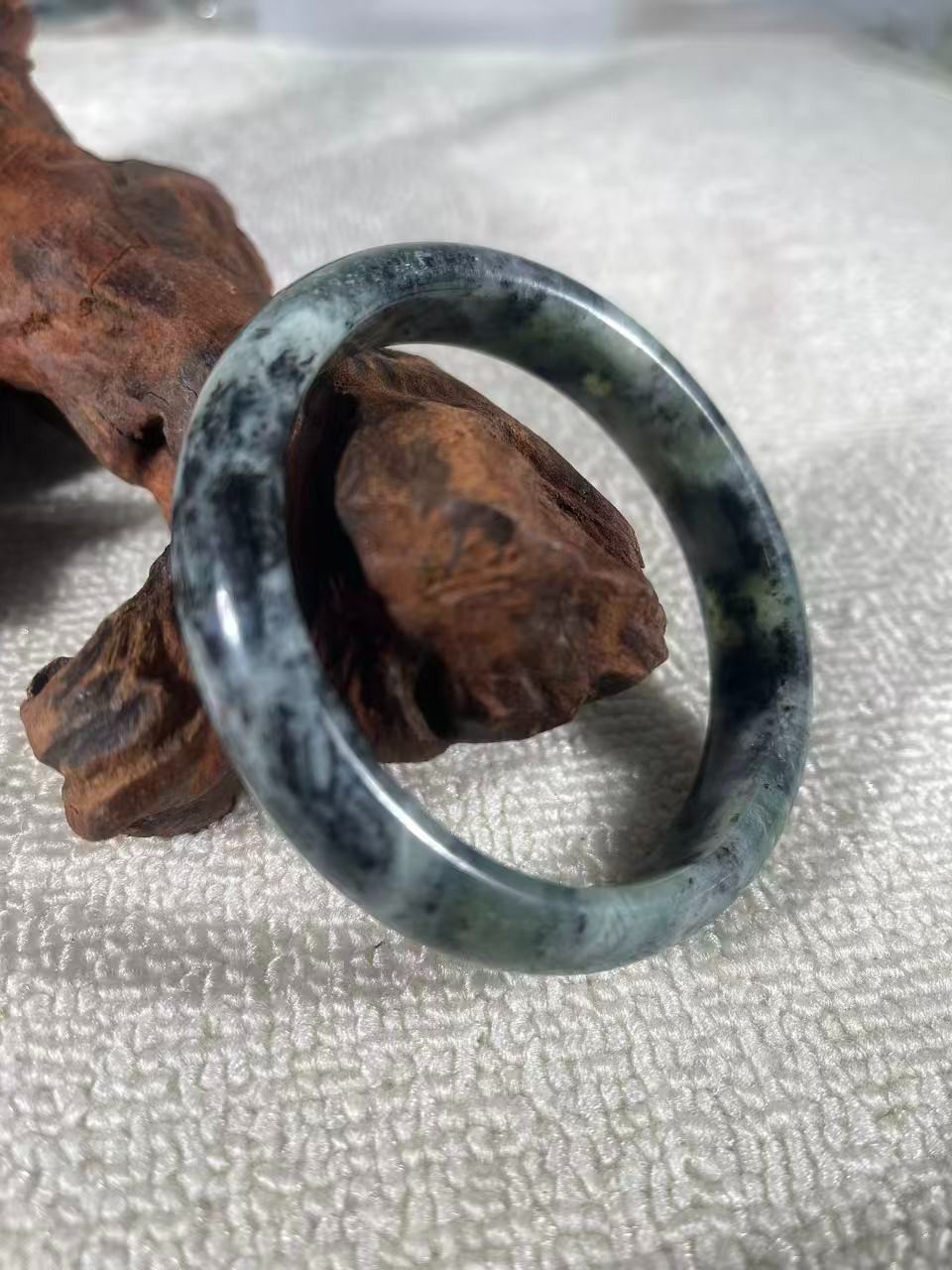 Stormy Green and Gray Bangle — Organic Pattern Round Bracelet(2332)