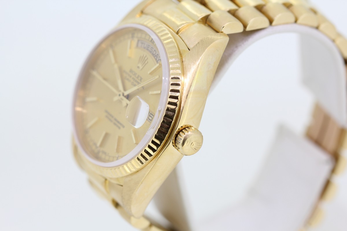 1984 Rolex 18038 President 18k Yellow Gold Day/Date Men’s Wristwatch (C31021695)