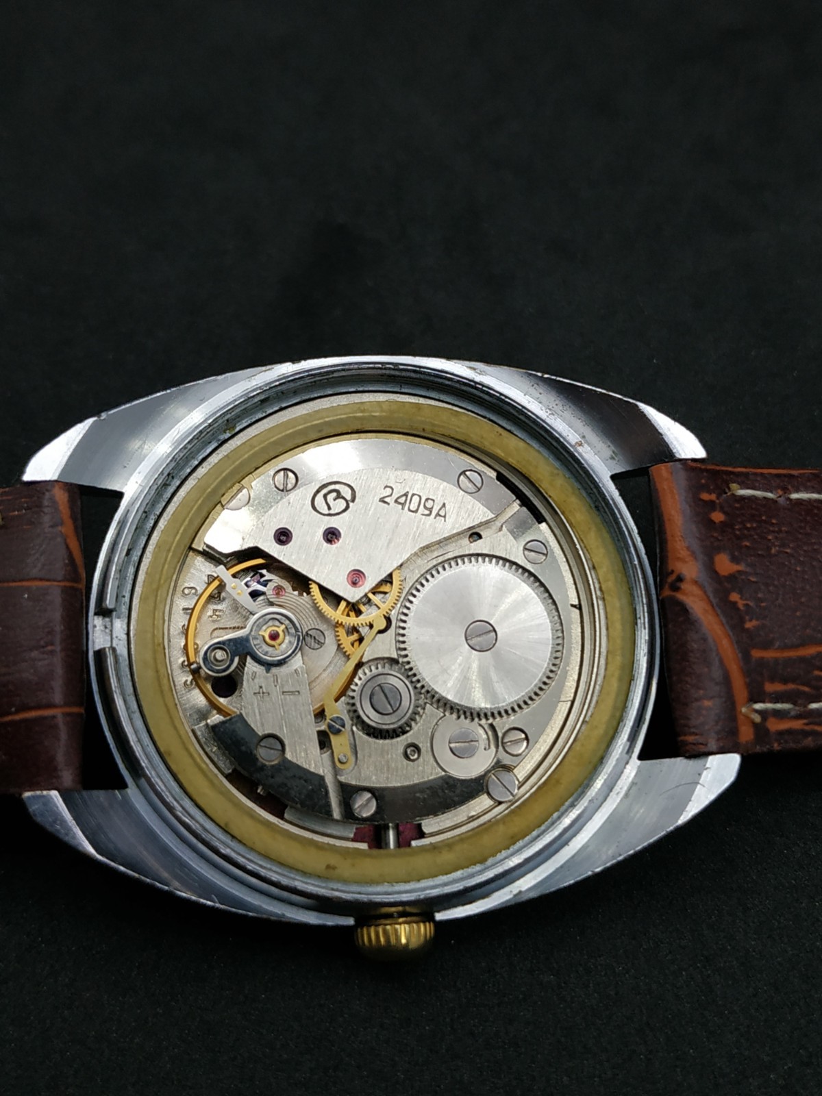 Men’s Dress Watch Wostok Vintage USSR Mechanical 2409A Retro Vostok Soviet ⭐