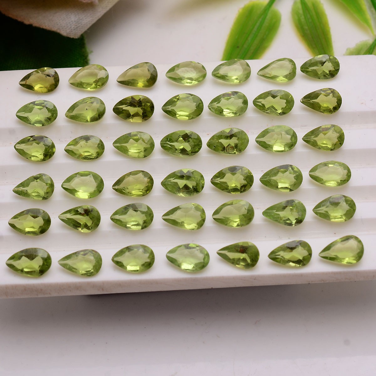 21 Pcs VVS Natural Peridot 8mmx5mm Pear Cut Stunning Untreated Loose Gemstones