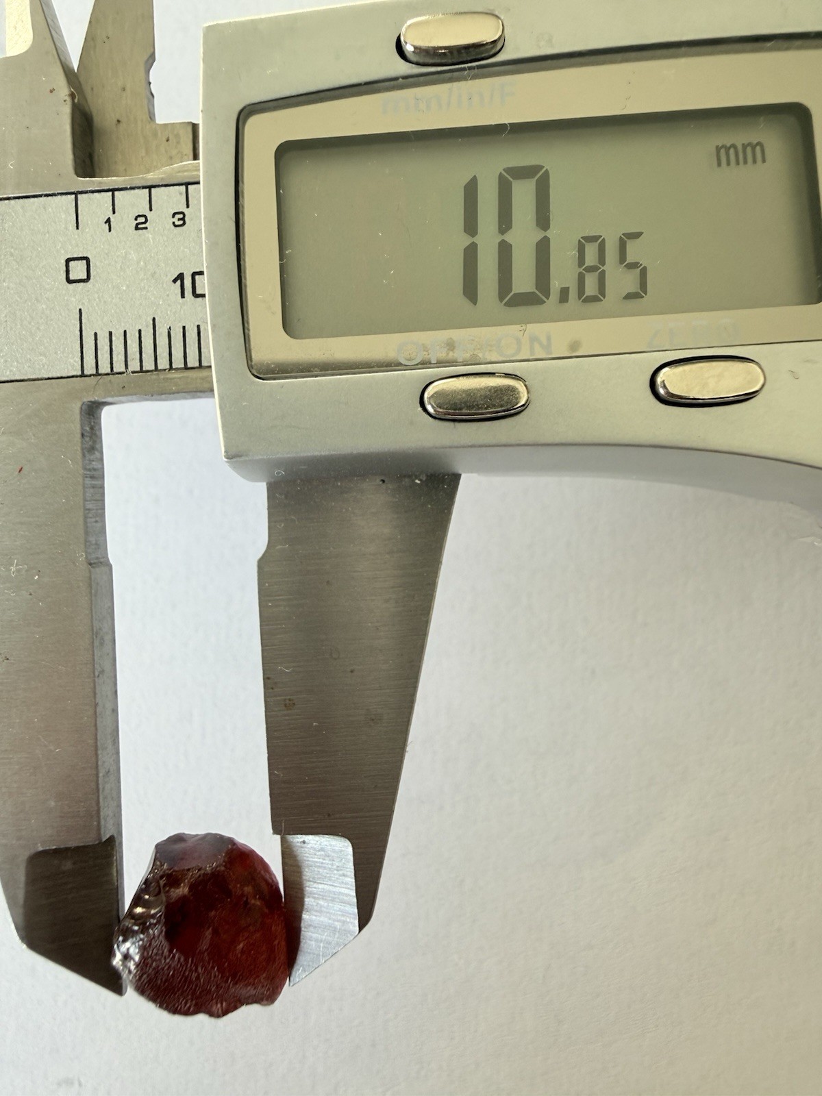 8.9 Ct Natural Garnet