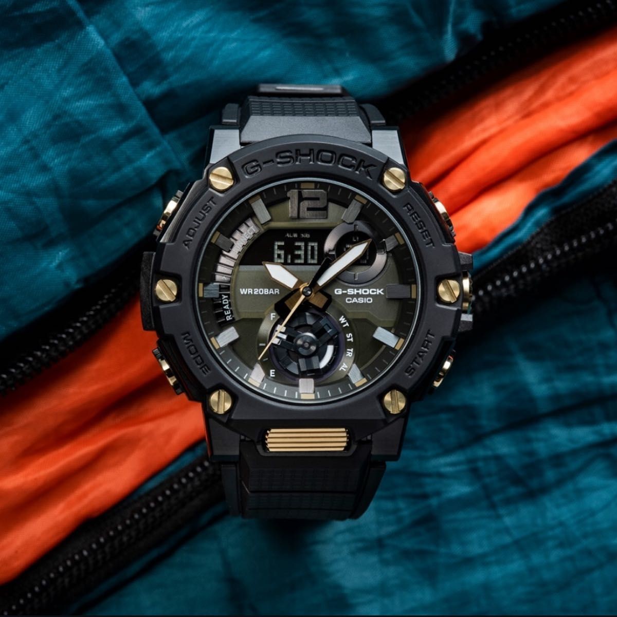 Rare CASIO G SHOCK GST B300 Bluetooth Men’s Watch with Box