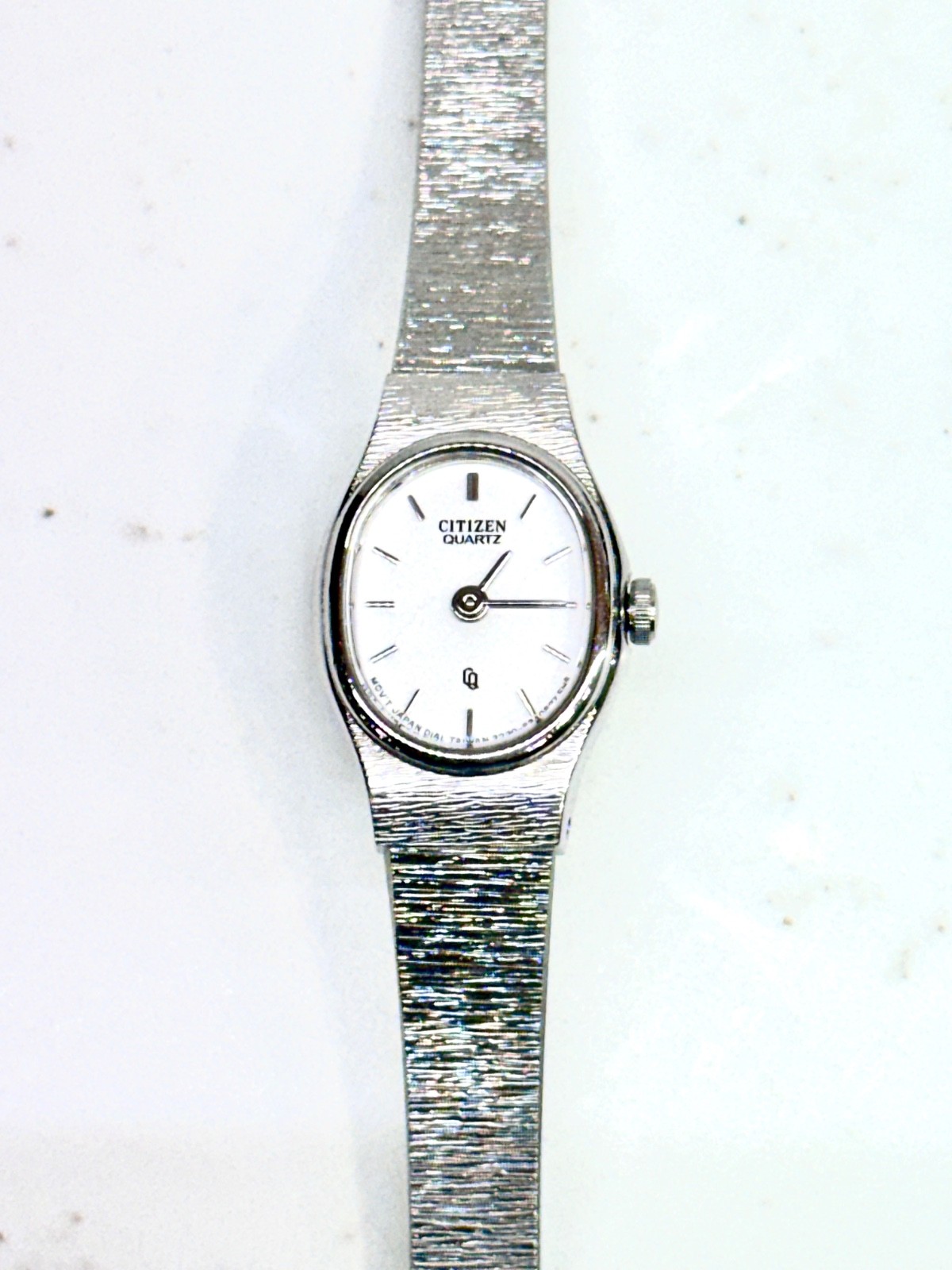 Citizen 3220 17mm Dress/Formal Textured Silver Tone Bracelet -New Battery-