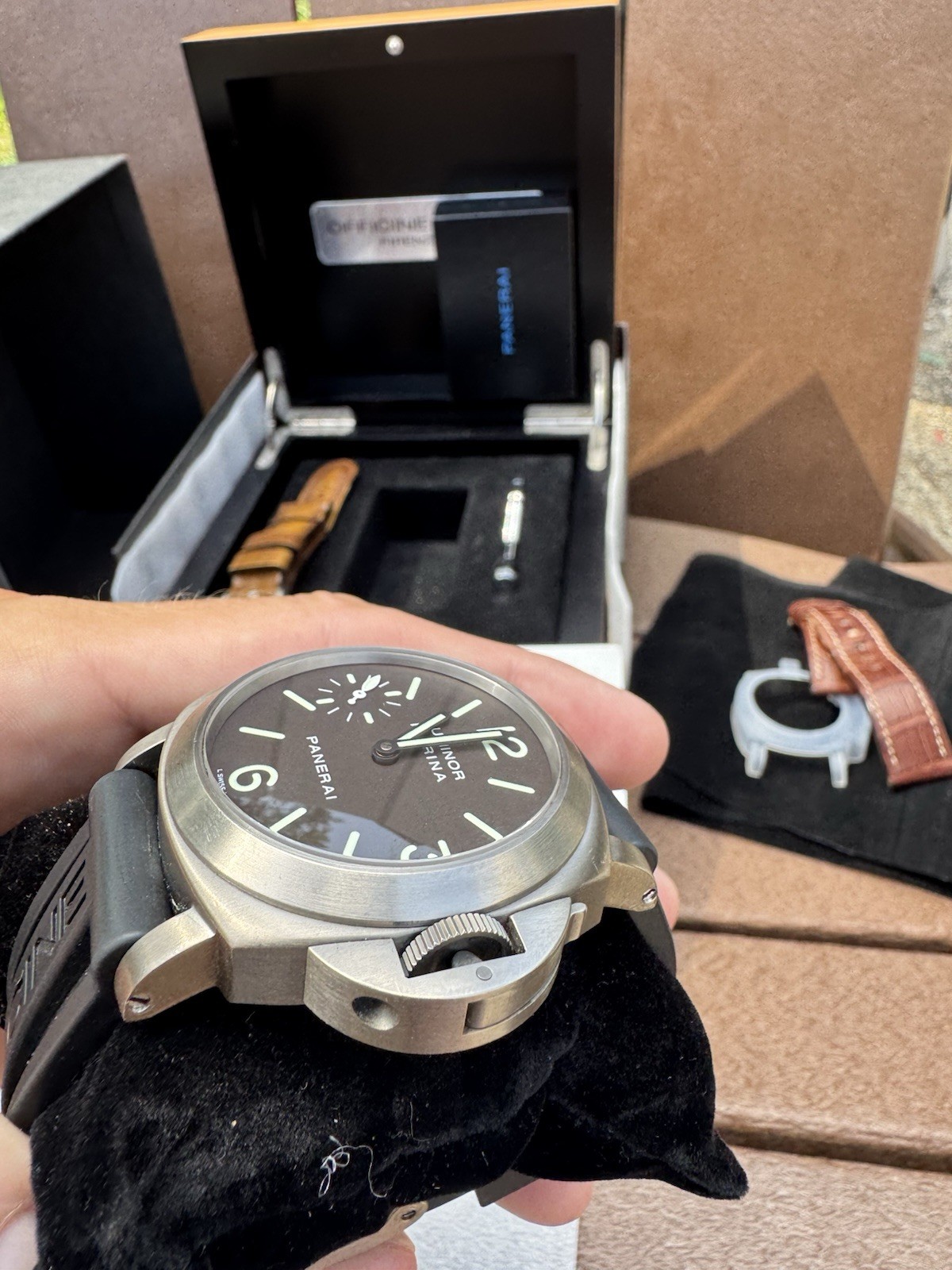 Panerai Luminor – PAM00061 – Titanium With Tobacco Dial From 2001