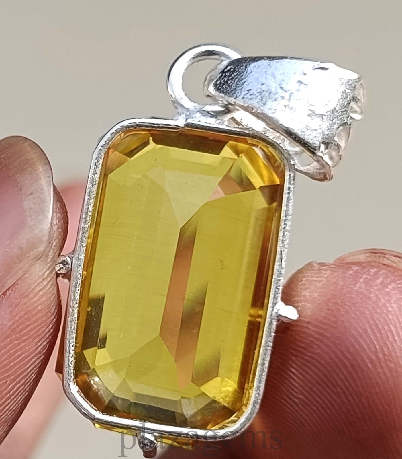 Natural Yellow Sapphire Pendant 50 Carat Emerald Cut 925 Silver Free Chain 5DJS