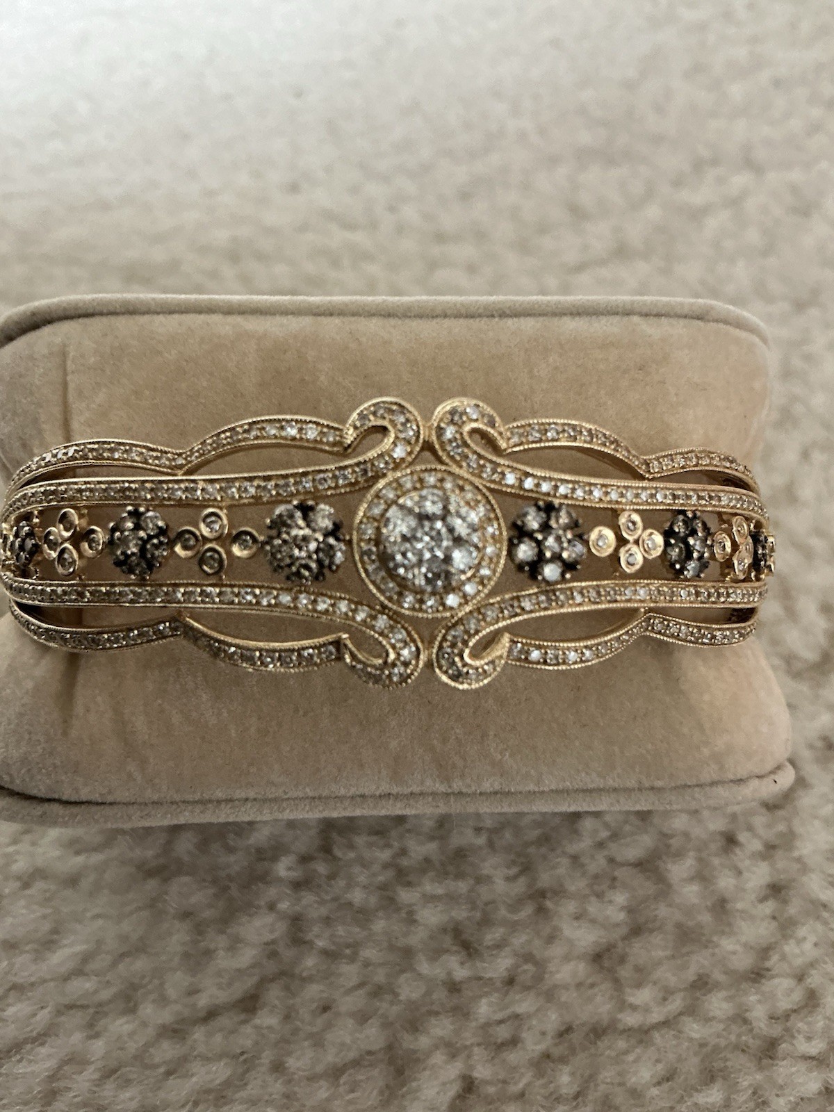 BEAUTIFUL VINTAGE EFFY BRAND ESPRESSO 14K GOLD WHITE DIAMOND BANGLE BRACELET