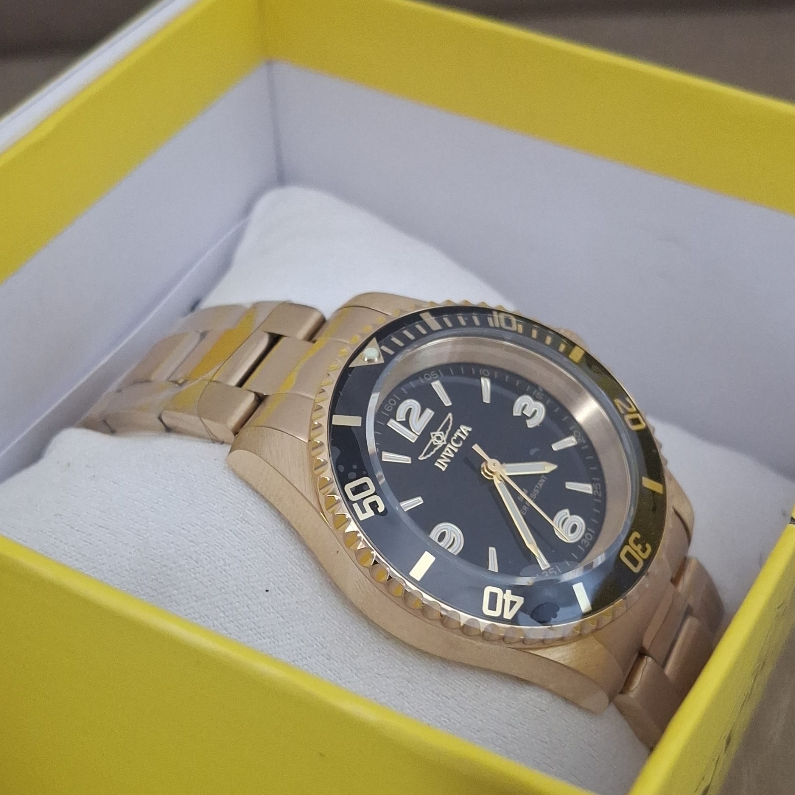 Invicta Pro Diver Quartz 47mm Gold SS Black Dial 50m Diver Watch w/ Box