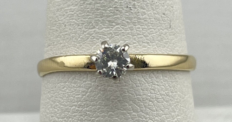 14k 1.35g Yellow Gold .24ct Solitaire Diamond Ring Size 8.5 Classic!!!