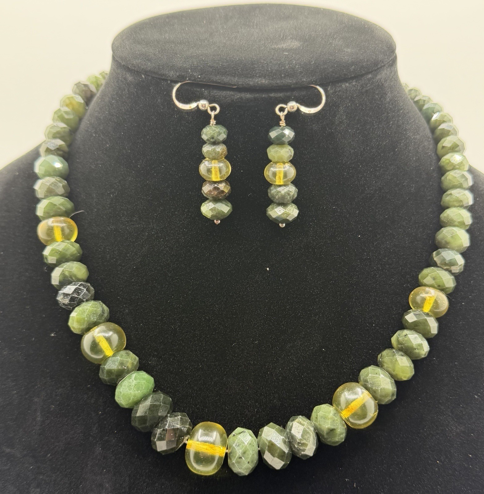 Jay King “Mine Finds” Nephrite Jade & Green Amber Necklace/Earrings 19-21”