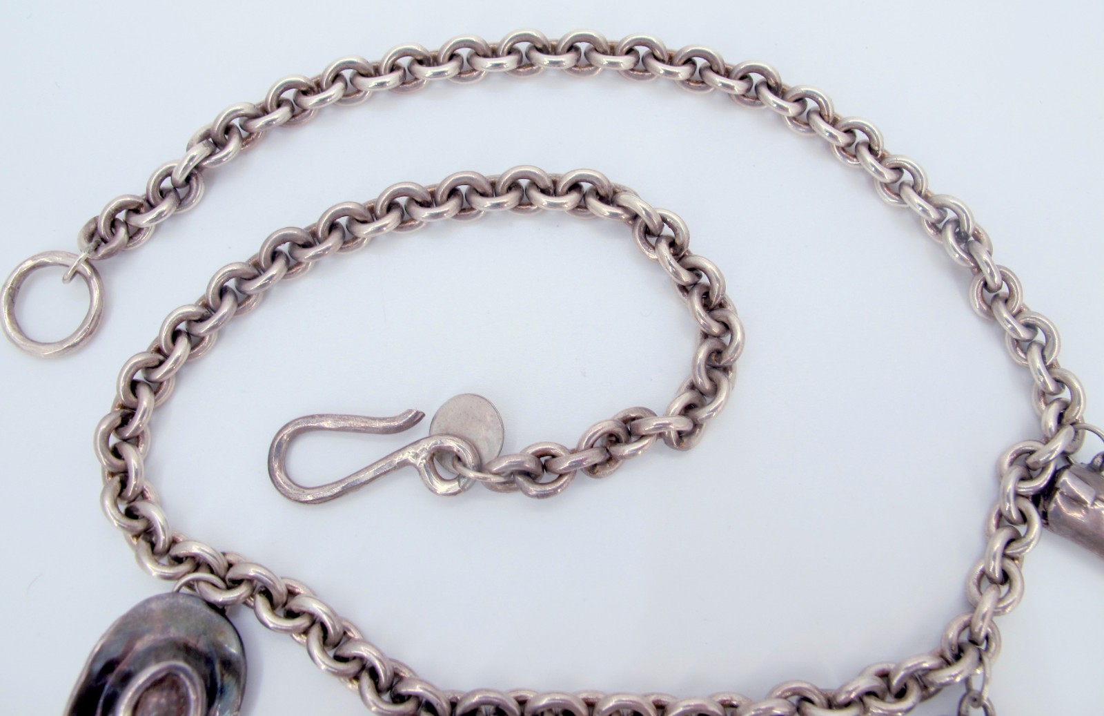 Vintage Sterling Susan Cummings Western 5 Charms Necklace 19″ Long******