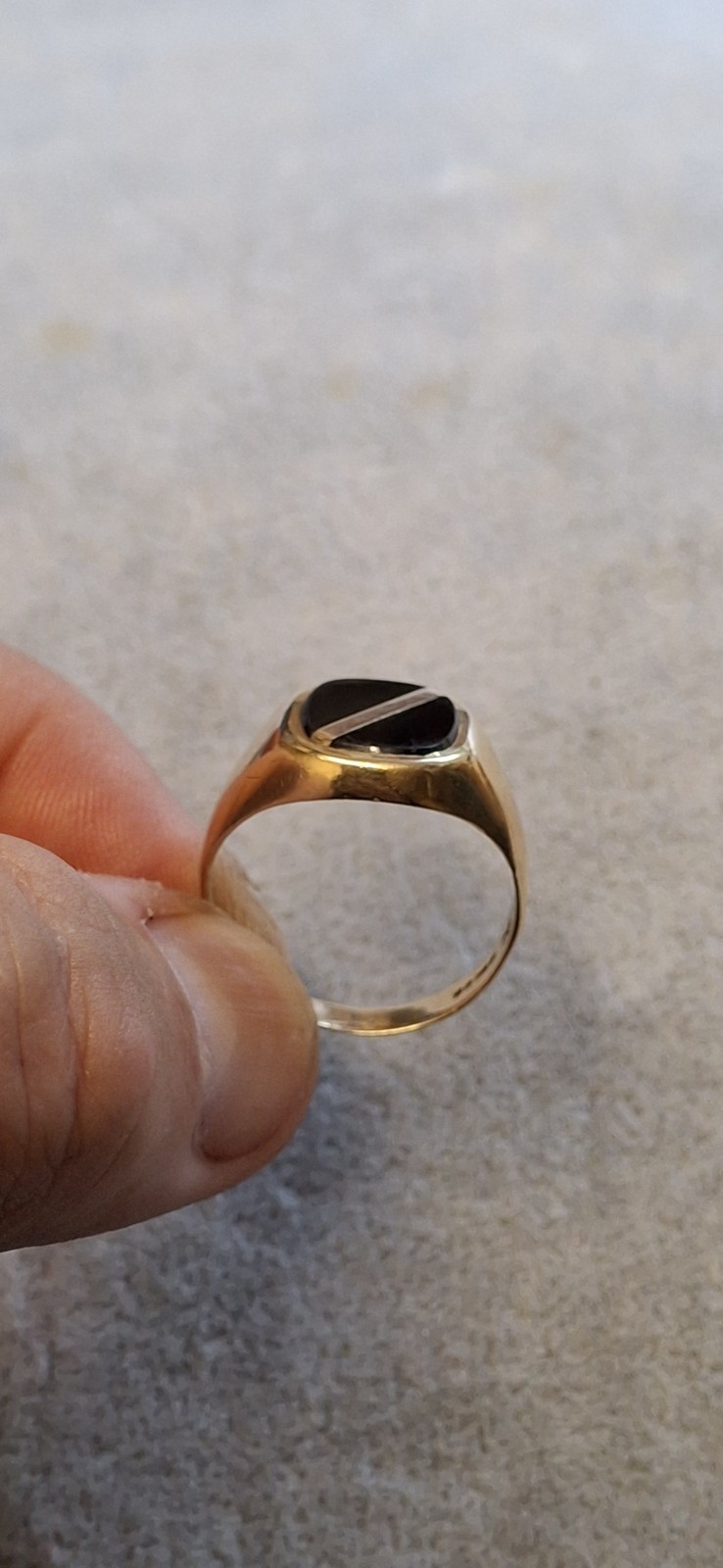 Vintage 9ct Gold Onyx Signet Ring – Size R