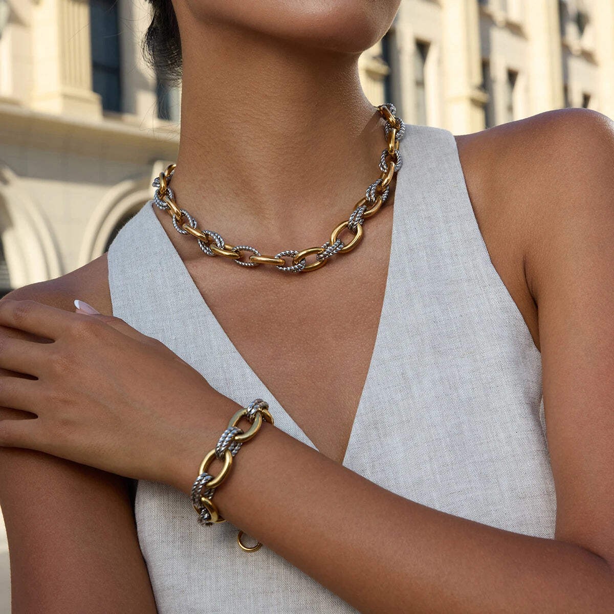 Women’s Two Color Design Necklace 18k Gold Color Plated Twisted Splicing Stackab