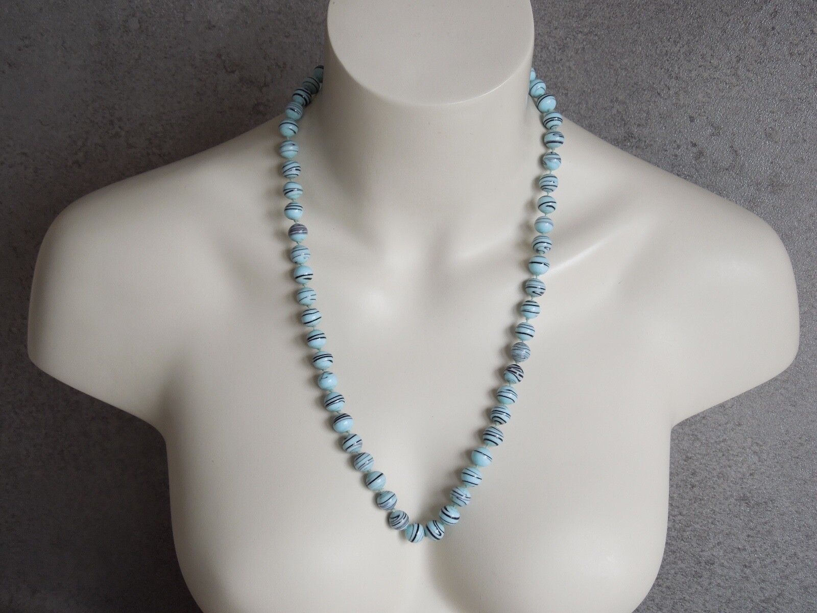 Vintage Necklace With Blue Glass Beads 72.7 G/65.5 Cm