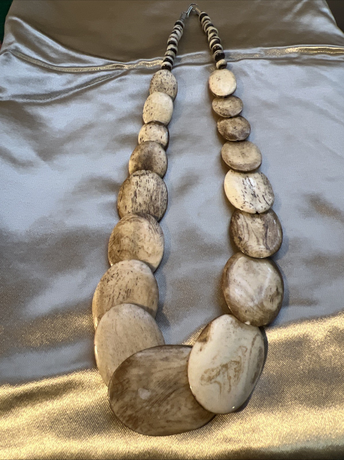 Vintage Hand Carved Cream Beige Stone Disk Beads Beaded Necklace