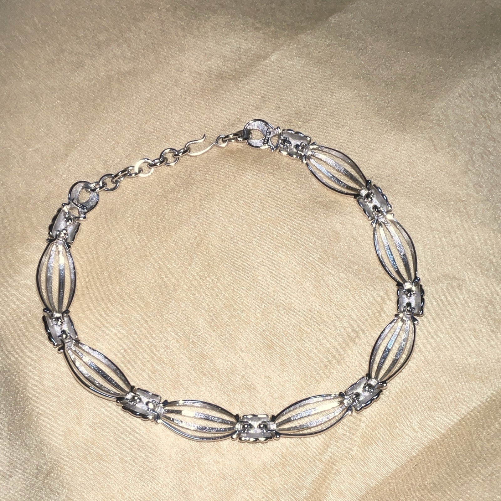 Money Silver Metal Adjustable Chain Link Bracelet with Hook Clasp Closure