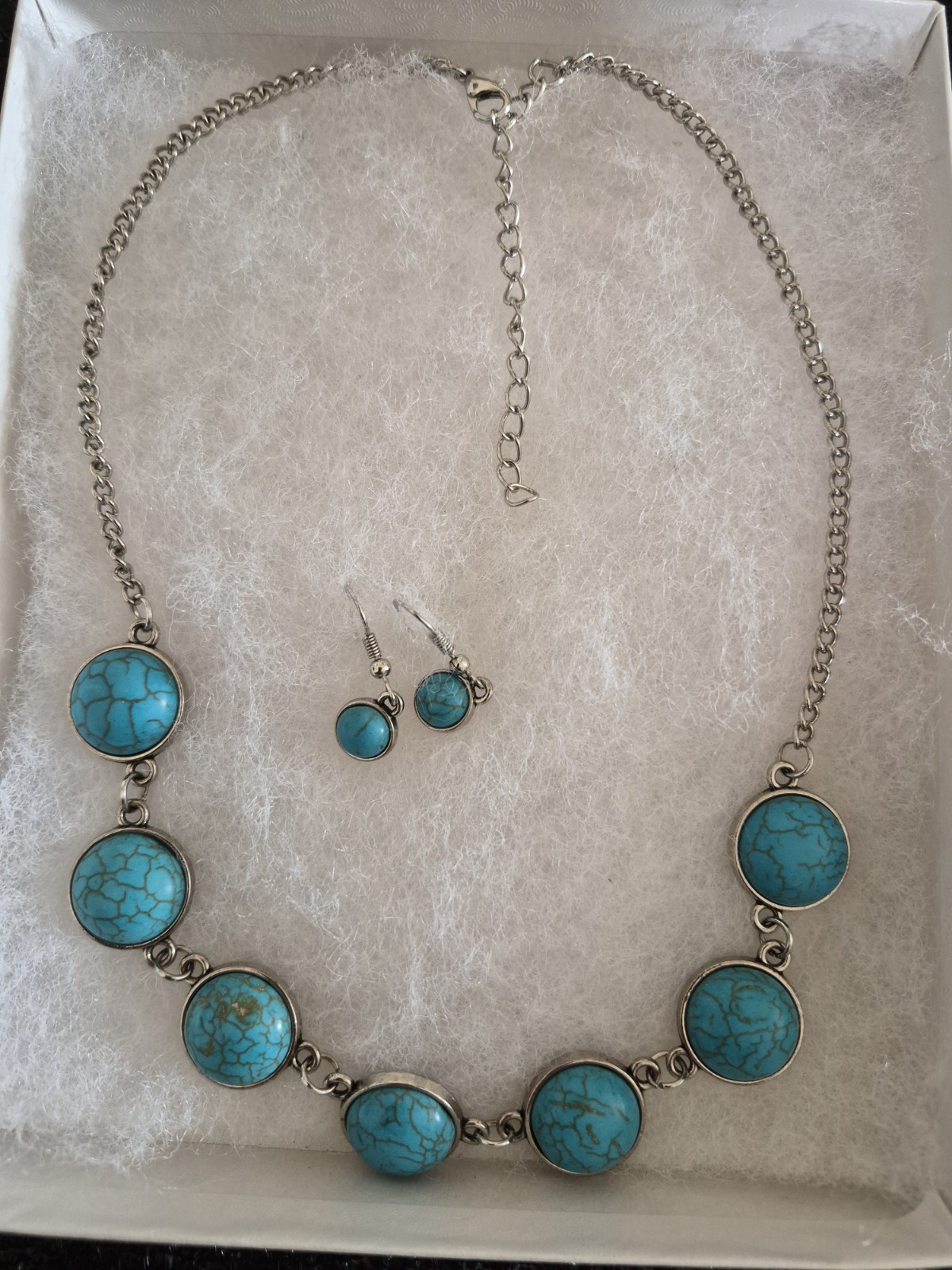 Costume Jewelry Necklace and Earring Set, Turquoise Colored Round Gems