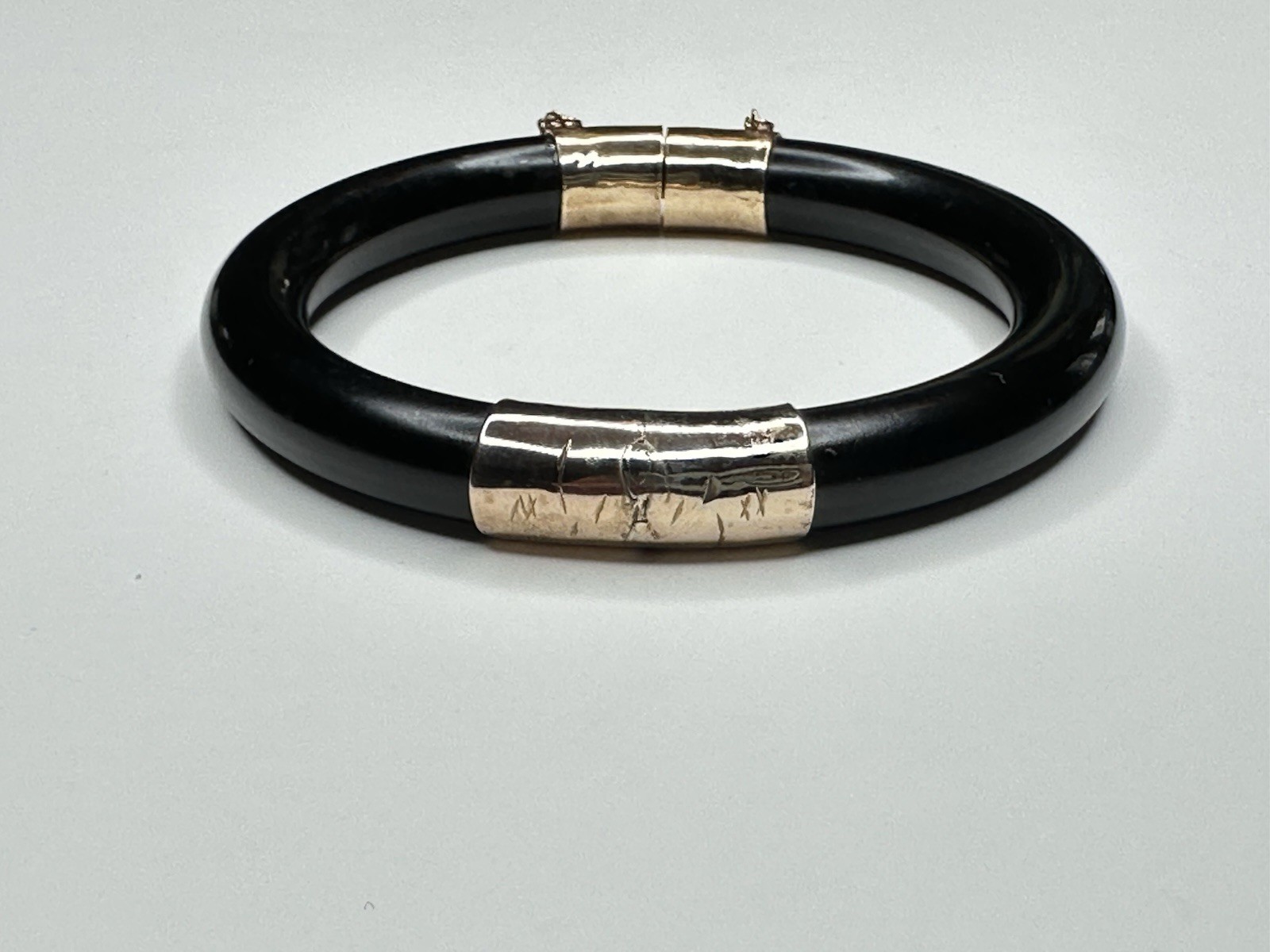 Vintage Black Jade or Onyx Hinged Gold Tone Bangle Bracelet w/ Push Lock /Chain
