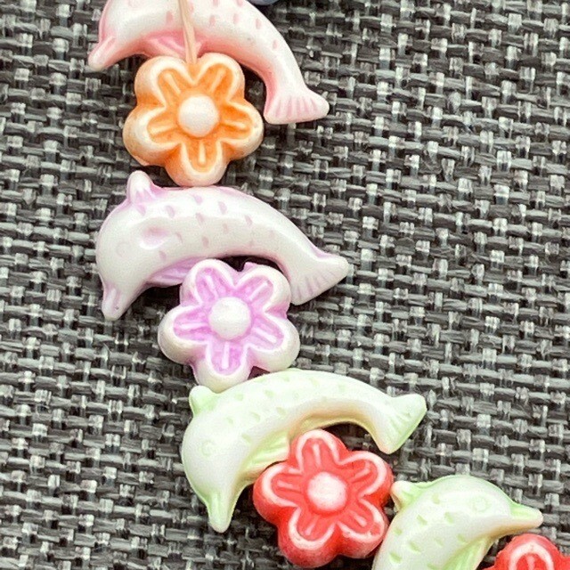 Small Beaded Stretch Bracelet 5.5 In Dolphin Flower Kids Multicolor Pastel Color