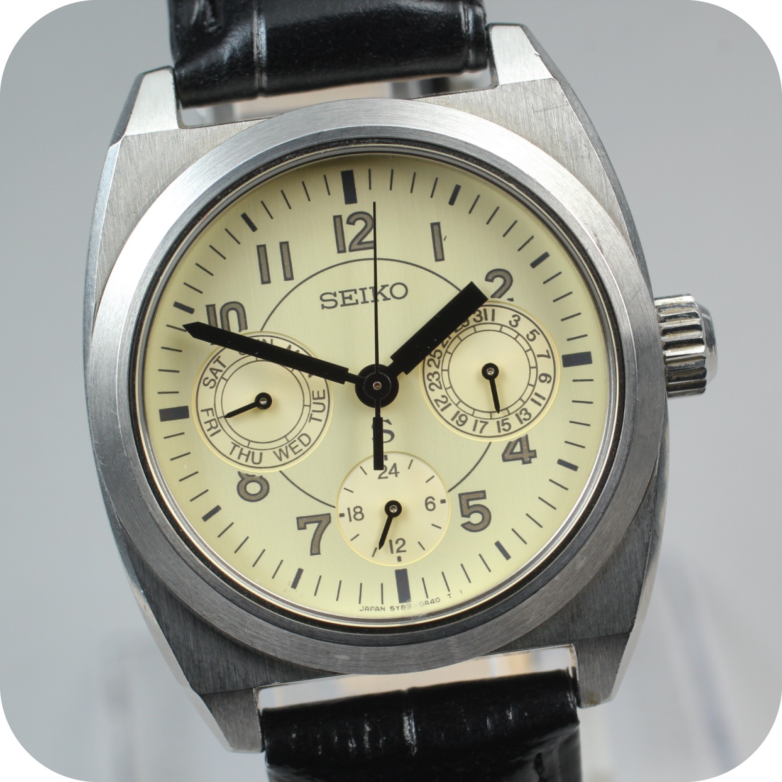 *NEAR MINT* Vintage SEIKO SUS 5Y89-0A50 Day/Date White Dial Men 33mm Watch JAPAN