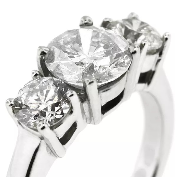3-Stone Engagement Ring 14K Gold Classic 1.30 CT Round Lab-Grown Diamond D VS1