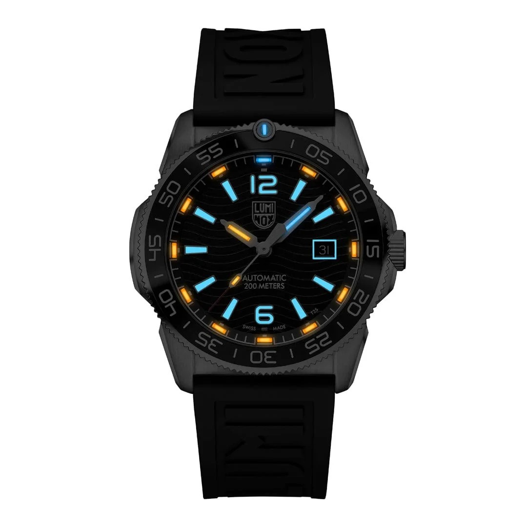 Luminox Men’s Pacific Diver Automatic Dive Watch – XS.3101 NEW