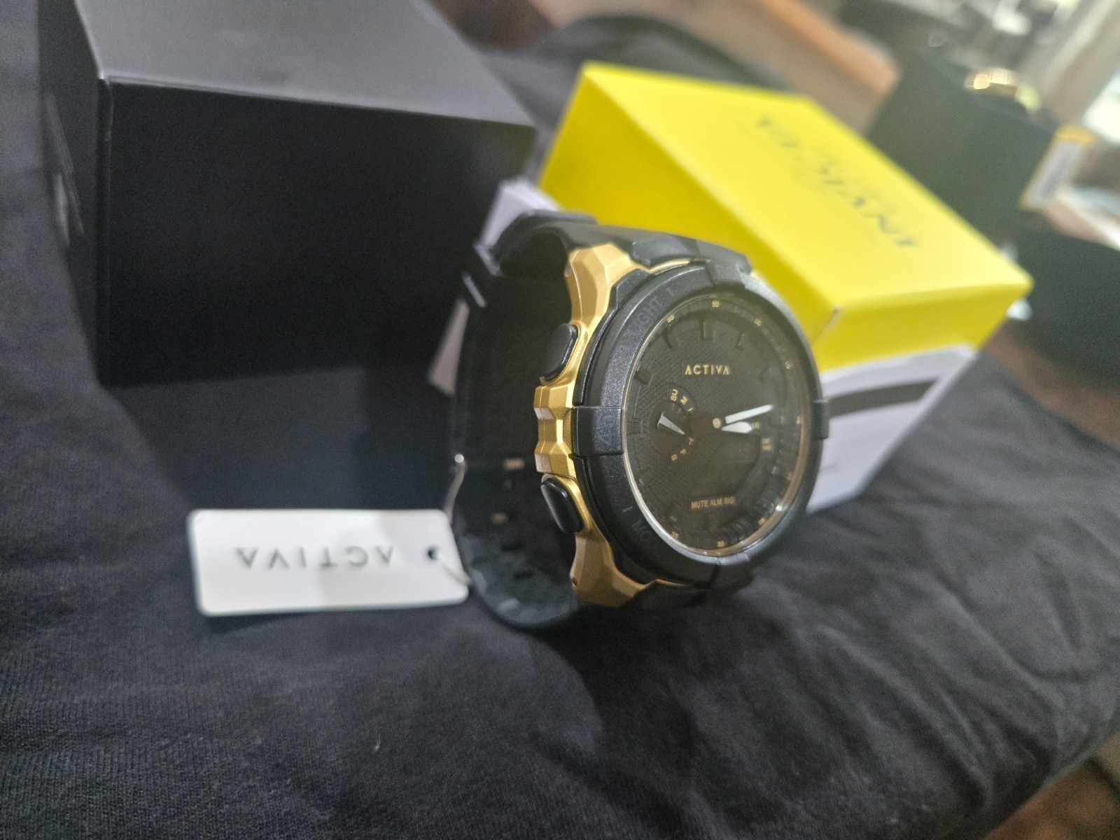 Activa Spry x Invicta Digital 50m Black/Gold 53mm Silicone Strap