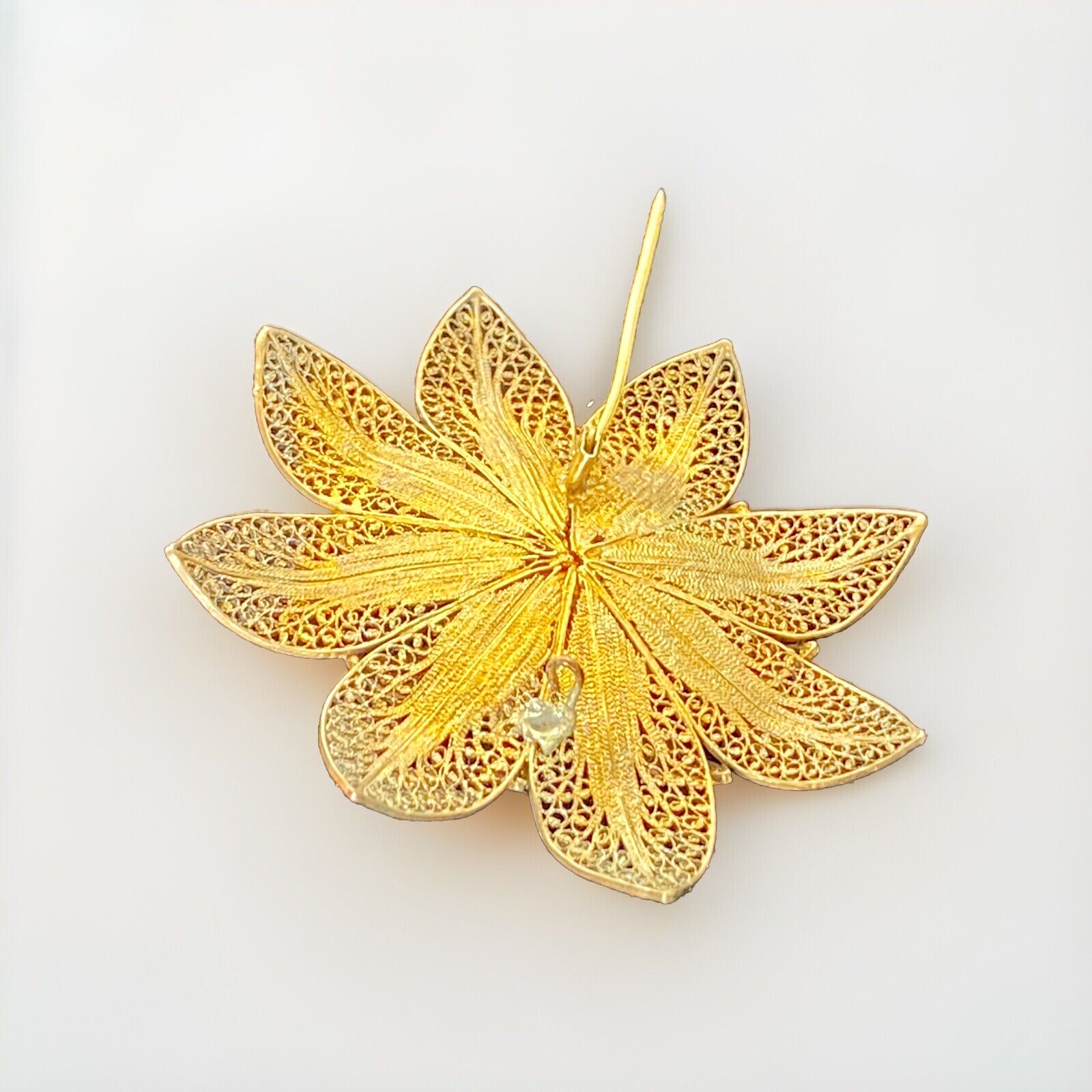 Vintage 2-3/8″ Wide Fine Silver Filigree Flower Brooch with Gold Wash 12 Grams