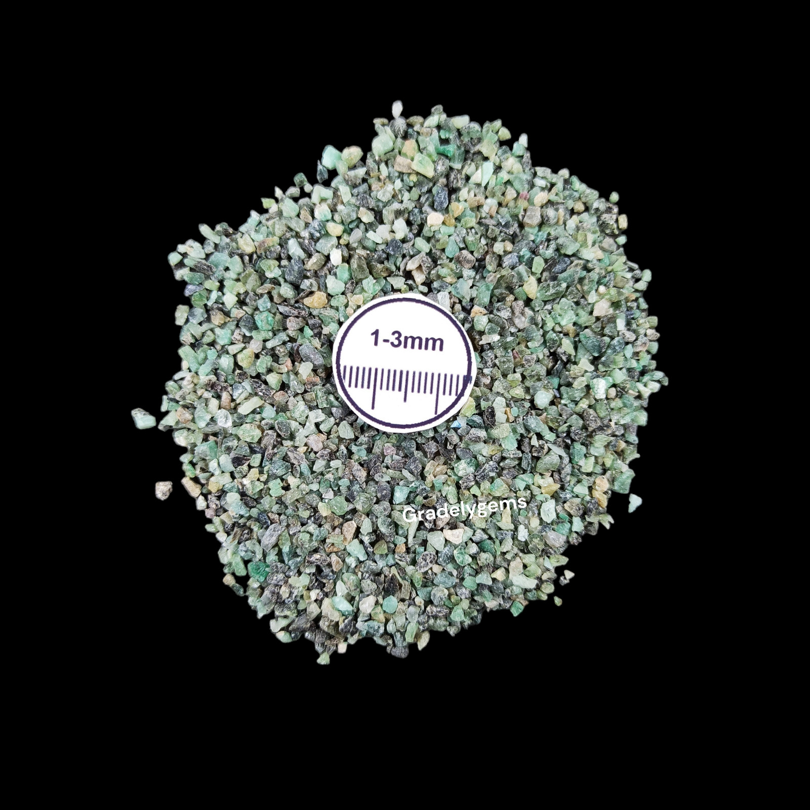 Exquisite Emerald Gemstone Crushed Powder – Rich Green Hue for Resin Art & Craft