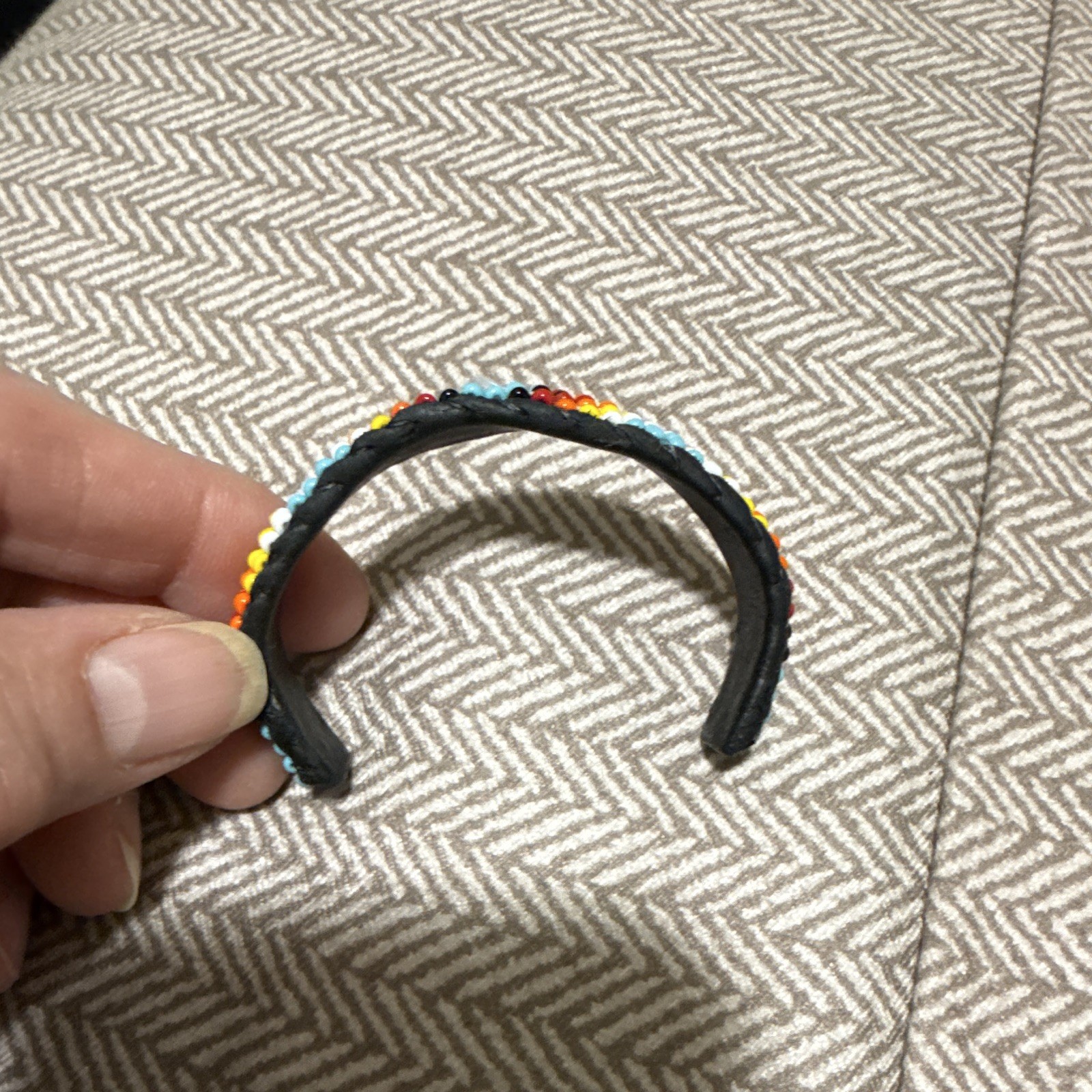 Native American Glass Beaded Bracelet Unisex child‘s No Closure 4 Inch flexible