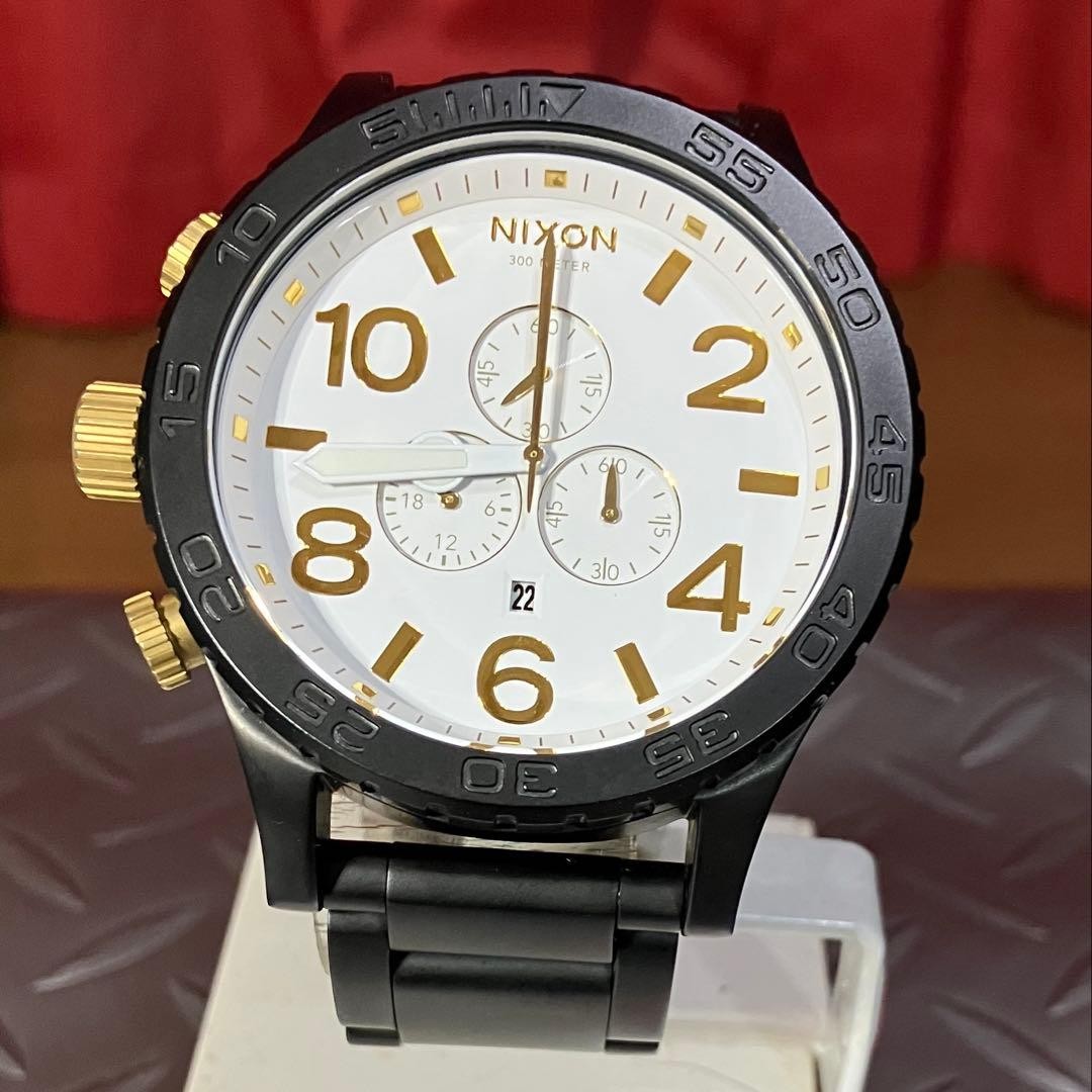 Nixon Watch Mens 51-30 CHRONOGRAPH 300m/30 atm White x Black Working Japan
