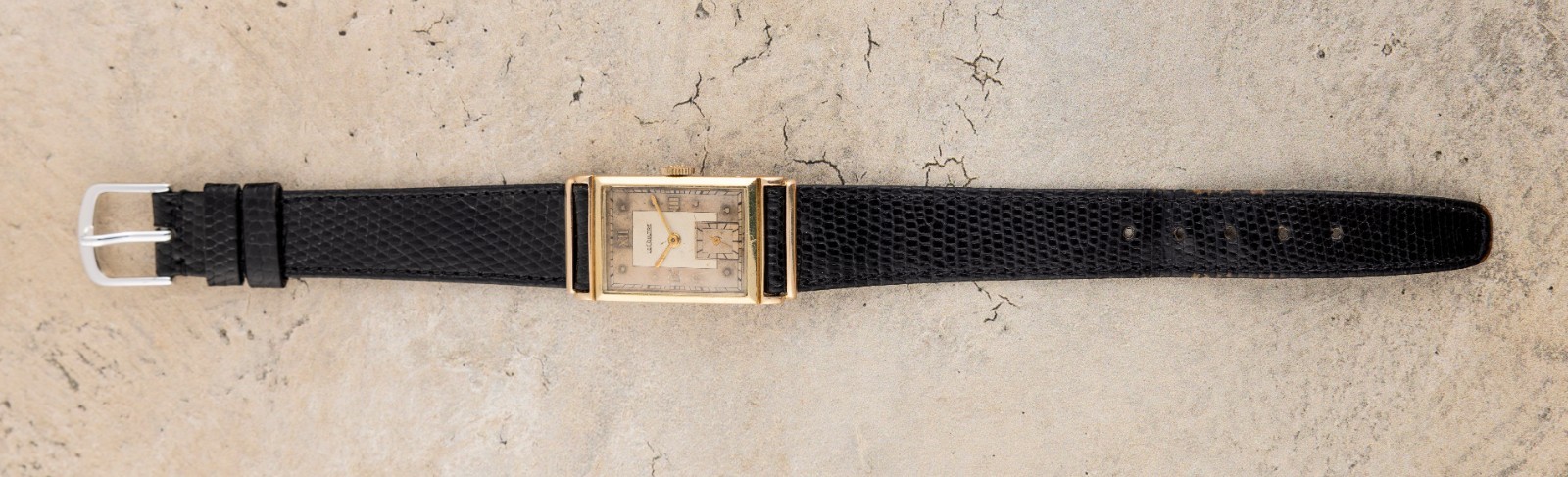 Vintage LeCoultre Tank 14K Yellow Gold Manual Wind Watch 17J Black Lizard Band