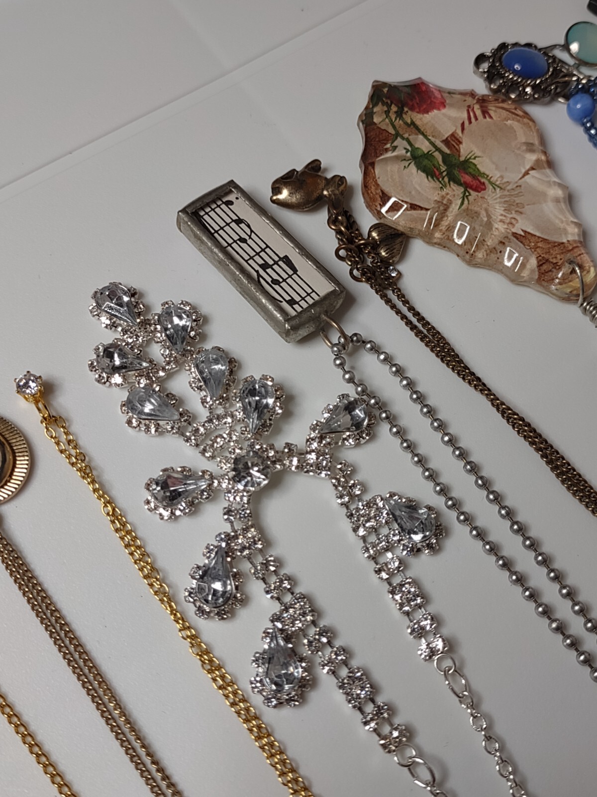 Lot Of 12 Pendant Necklaces Heart, Rabbit, Star, Anchor, Music Necklace Lot P33