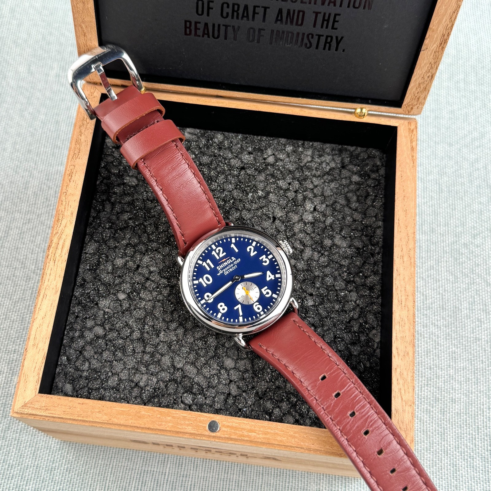 Shinola Runwell Watch 41mm Slate Blue Dial Argonite 1069 Men’s Watch S0120224035